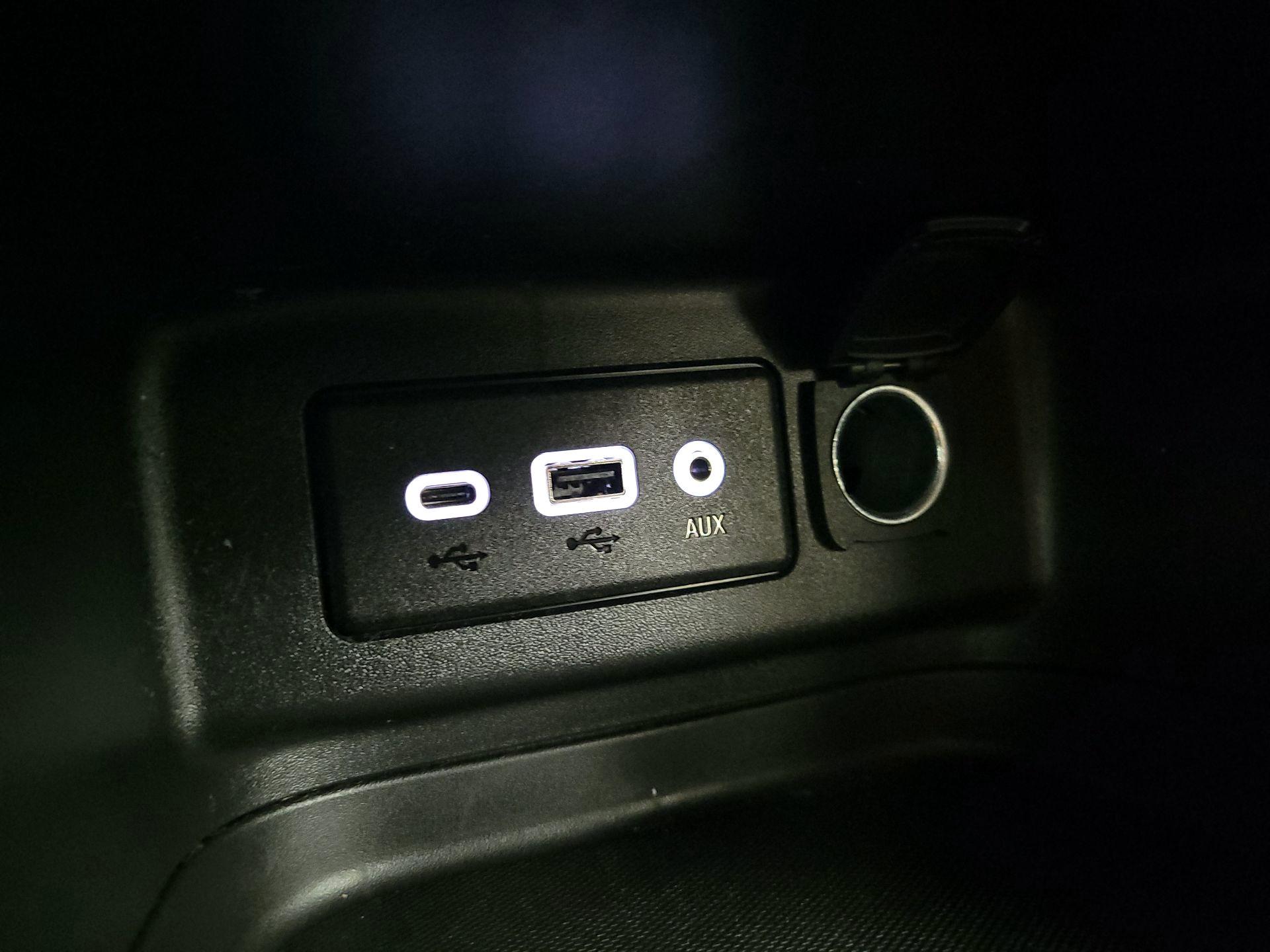 Thumbnail: 2022 Chevrolet Equinox - 18