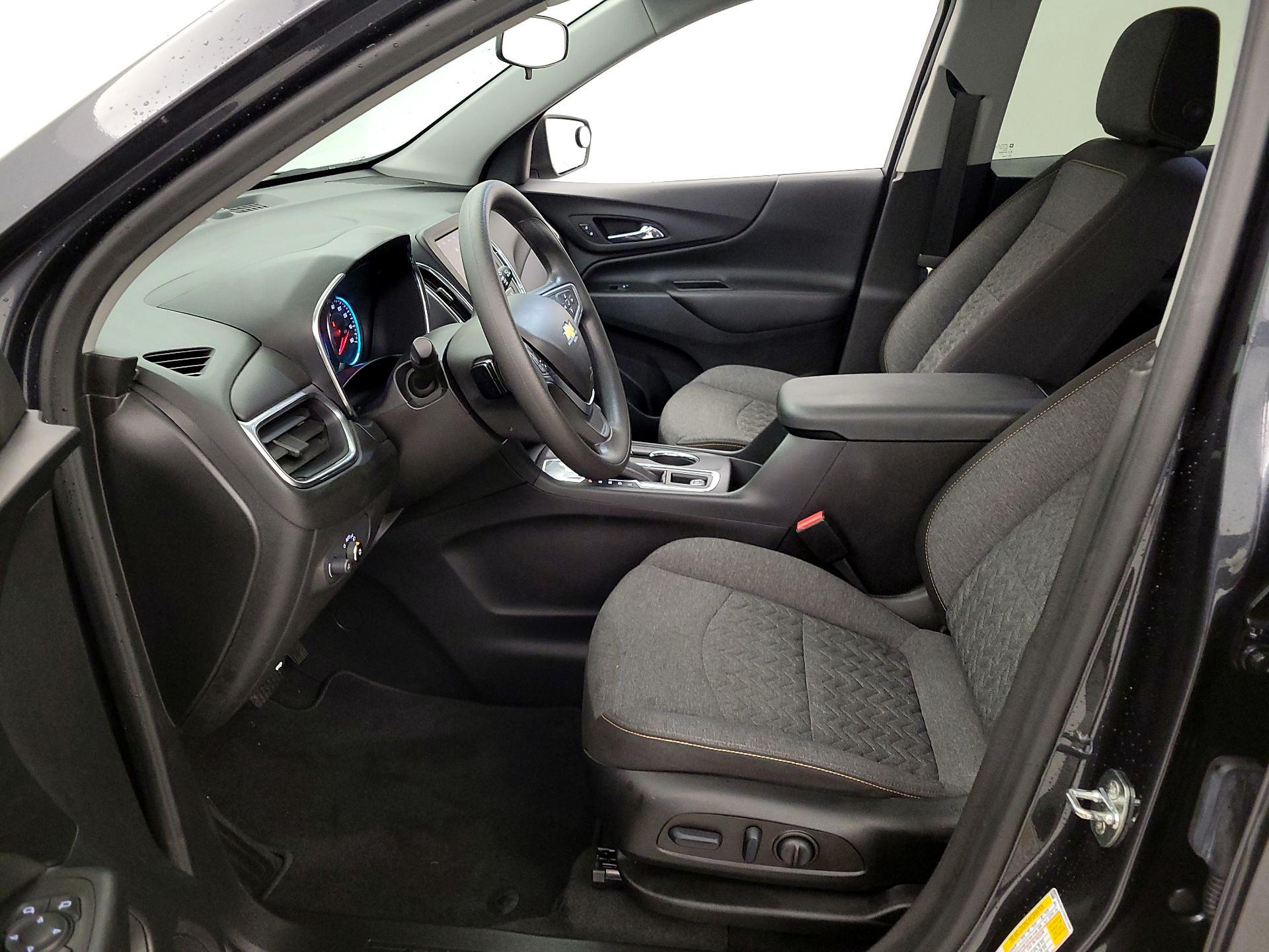 Thumbnail: 2022 Chevrolet Equinox - 11