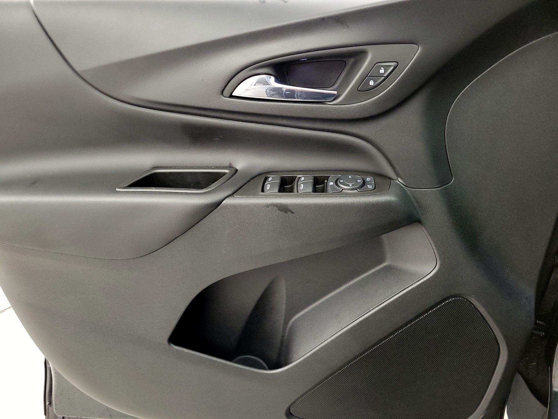 Thumbnail: 2022 Chevrolet Equinox - 12