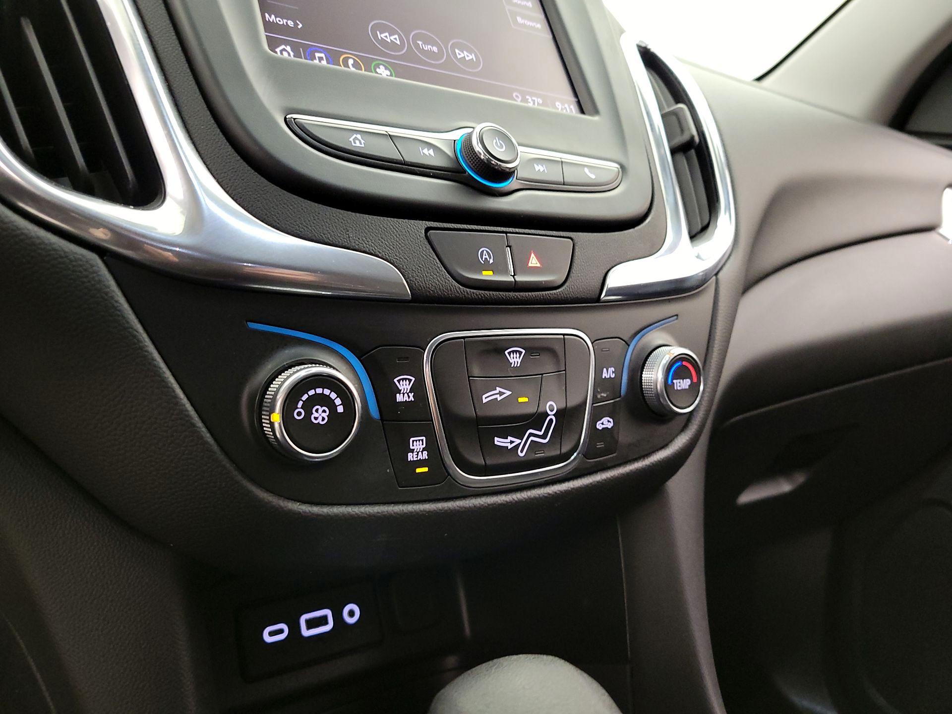 Thumbnail: 2022 Chevrolet Equinox - 16