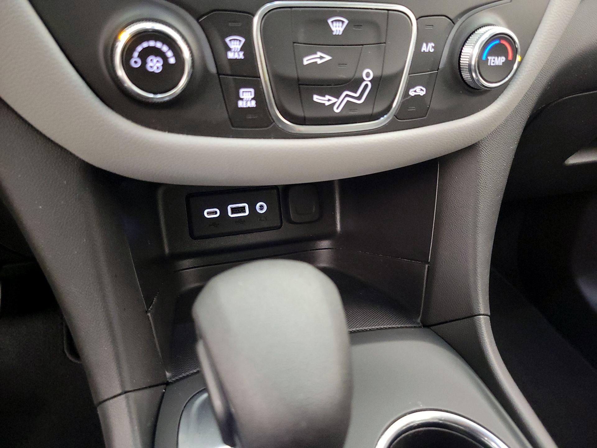 Thumbnail: 2023 Chevrolet Equinox - 18