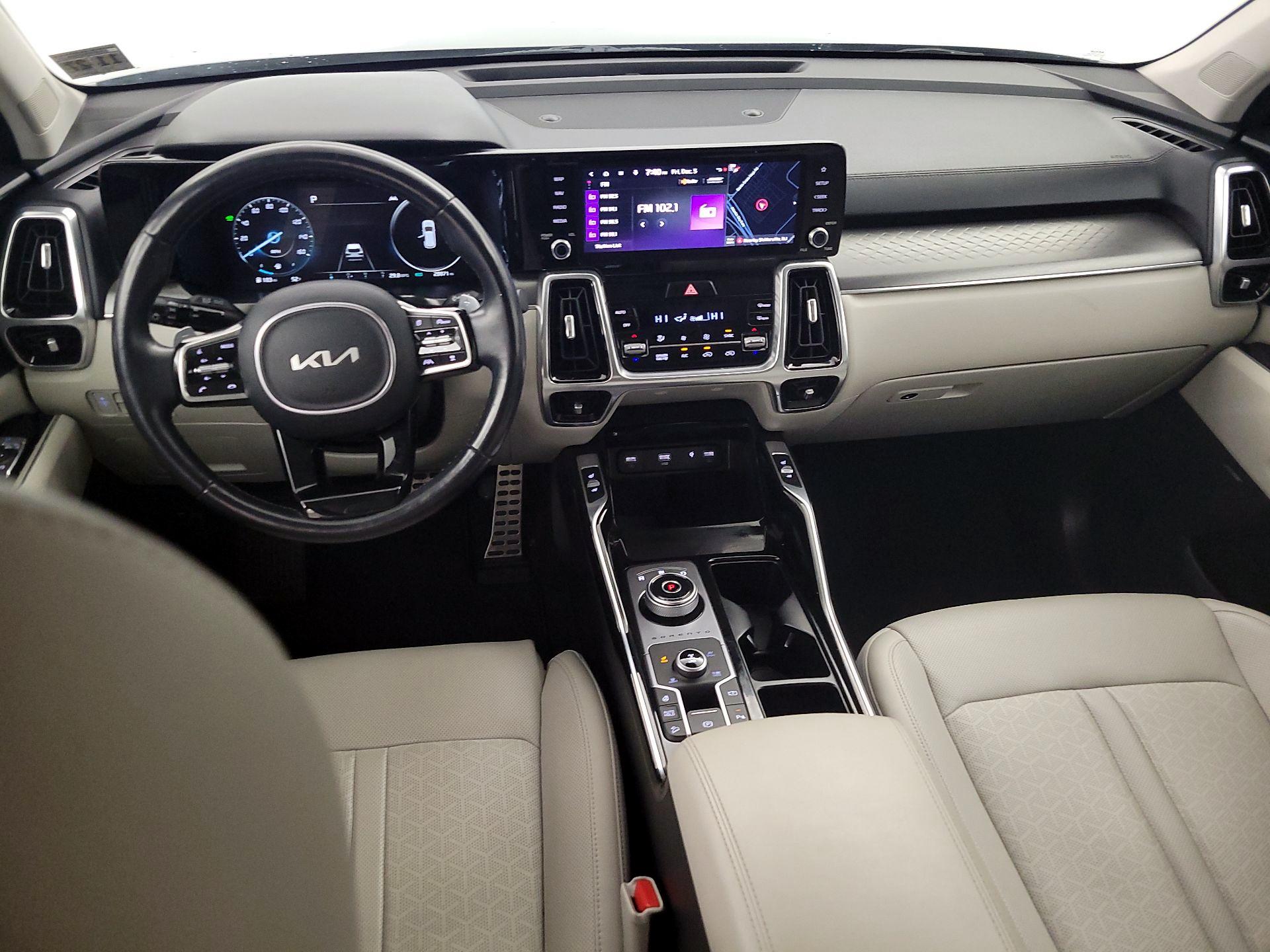 Thumbnail: 2023 Kia Sorento - 9