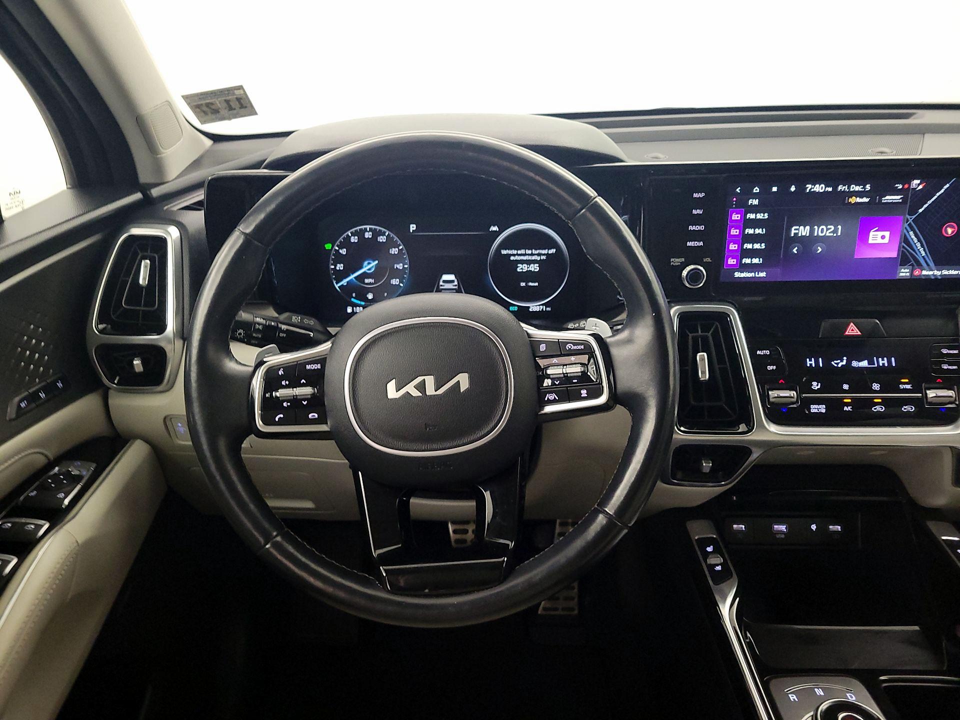 Thumbnail: 2023 Kia Sorento - 10