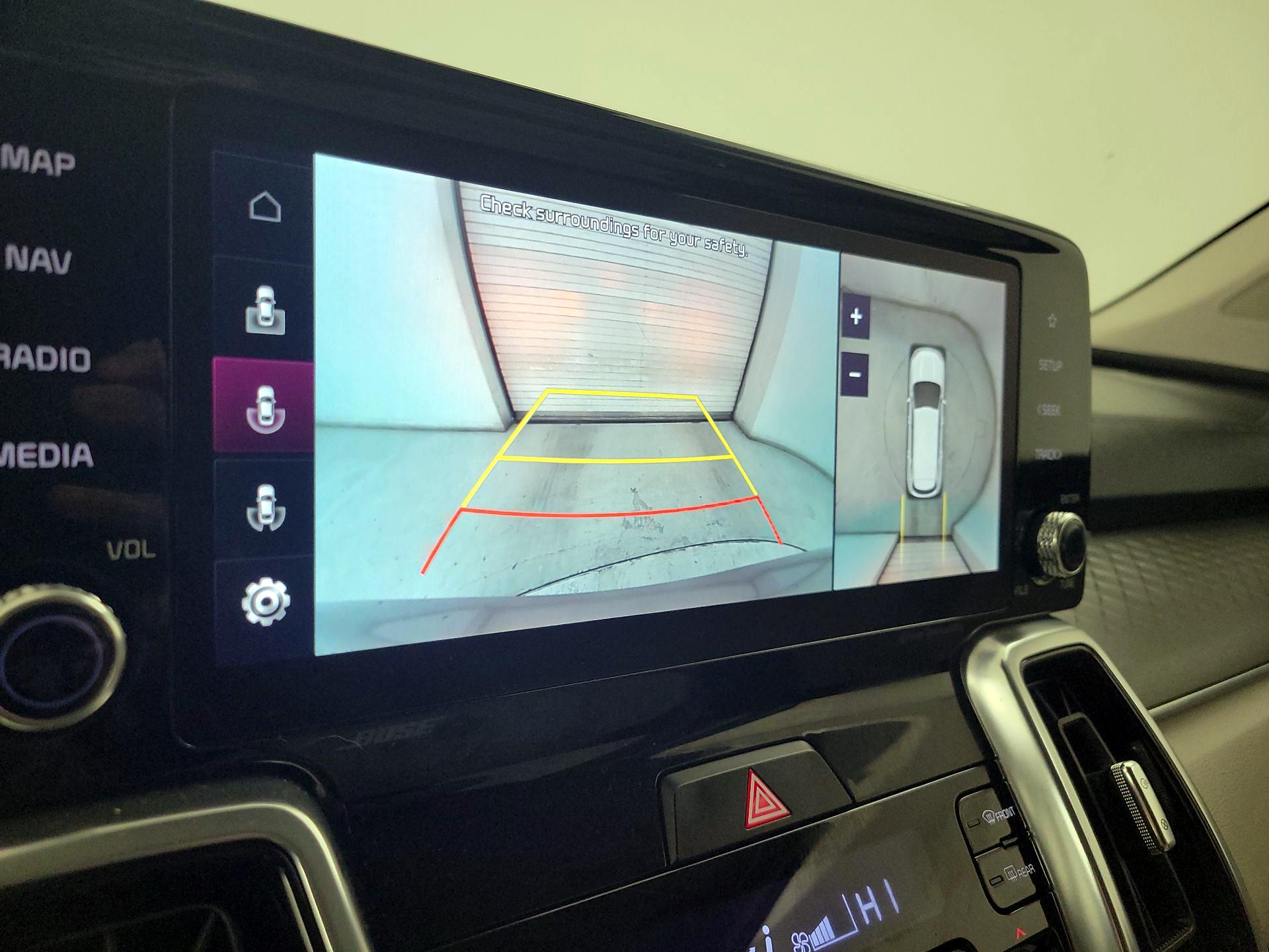 Thumbnail: 2023 Kia Sorento - 14