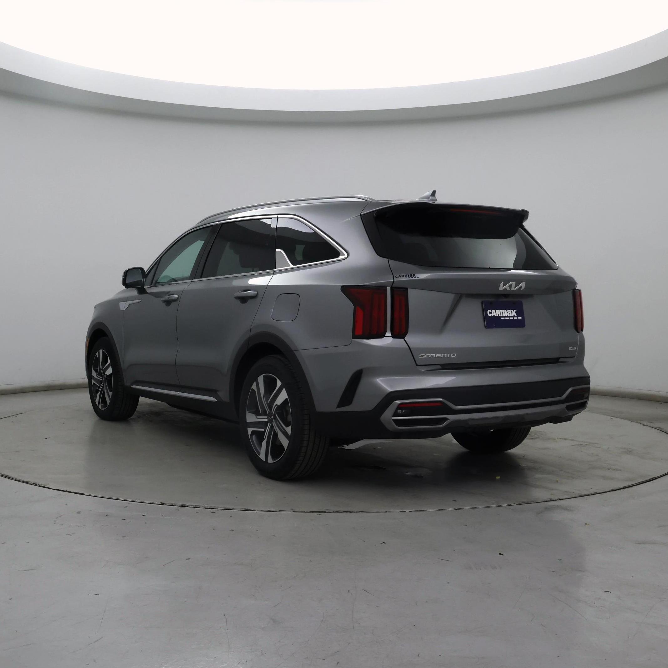 Thumbnail: 2023 Kia Sorento - 2