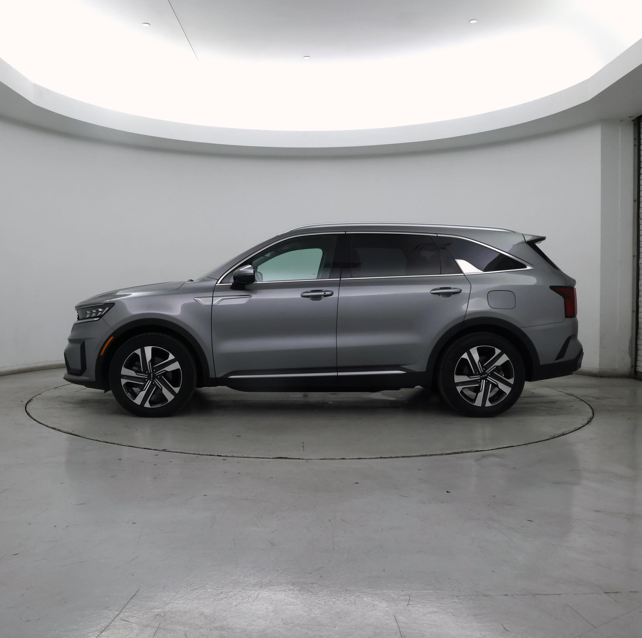 Thumbnail: 2023 Kia Sorento - 3