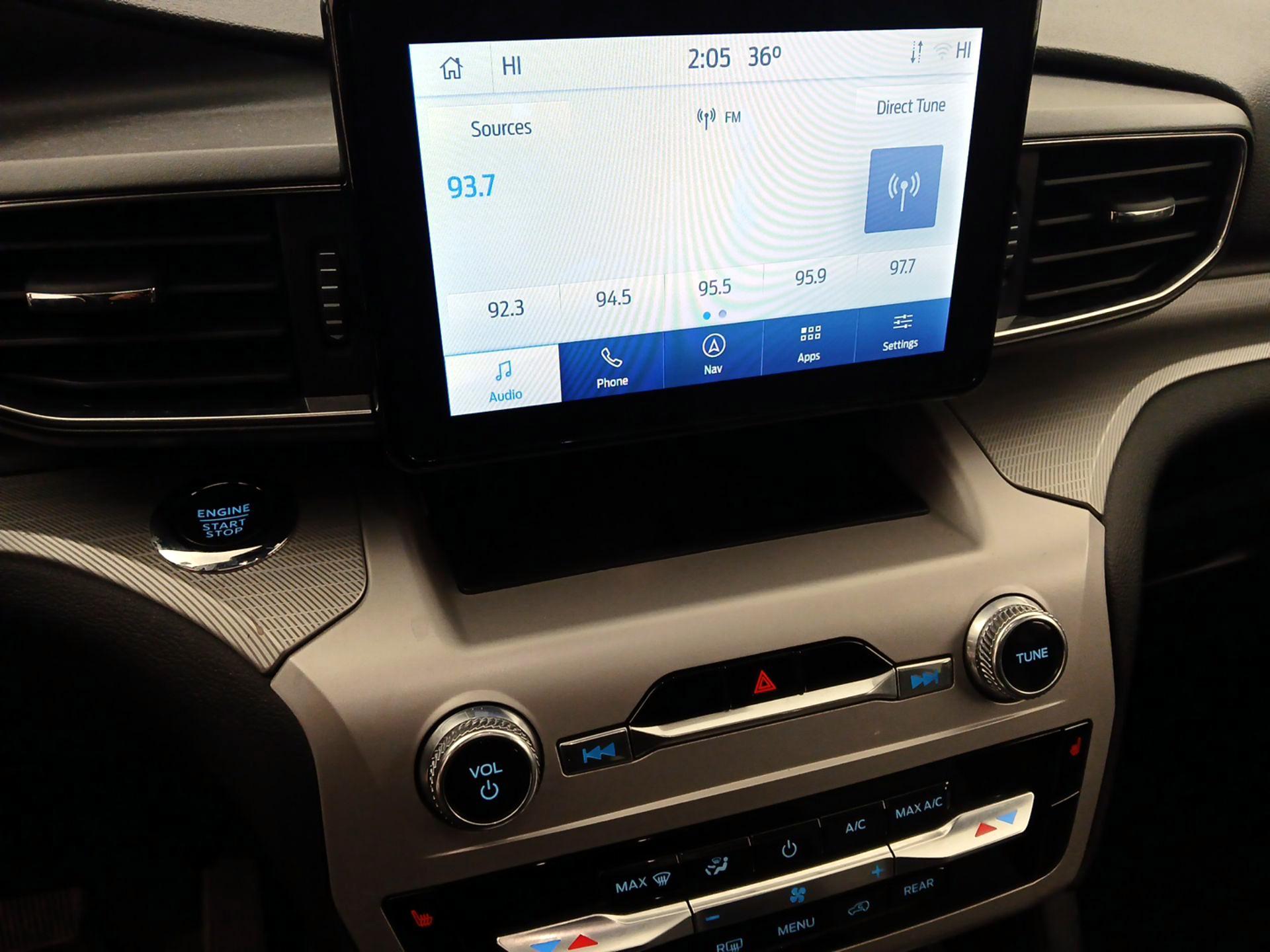 Thumbnail: 2022 Ford Explorer - 15