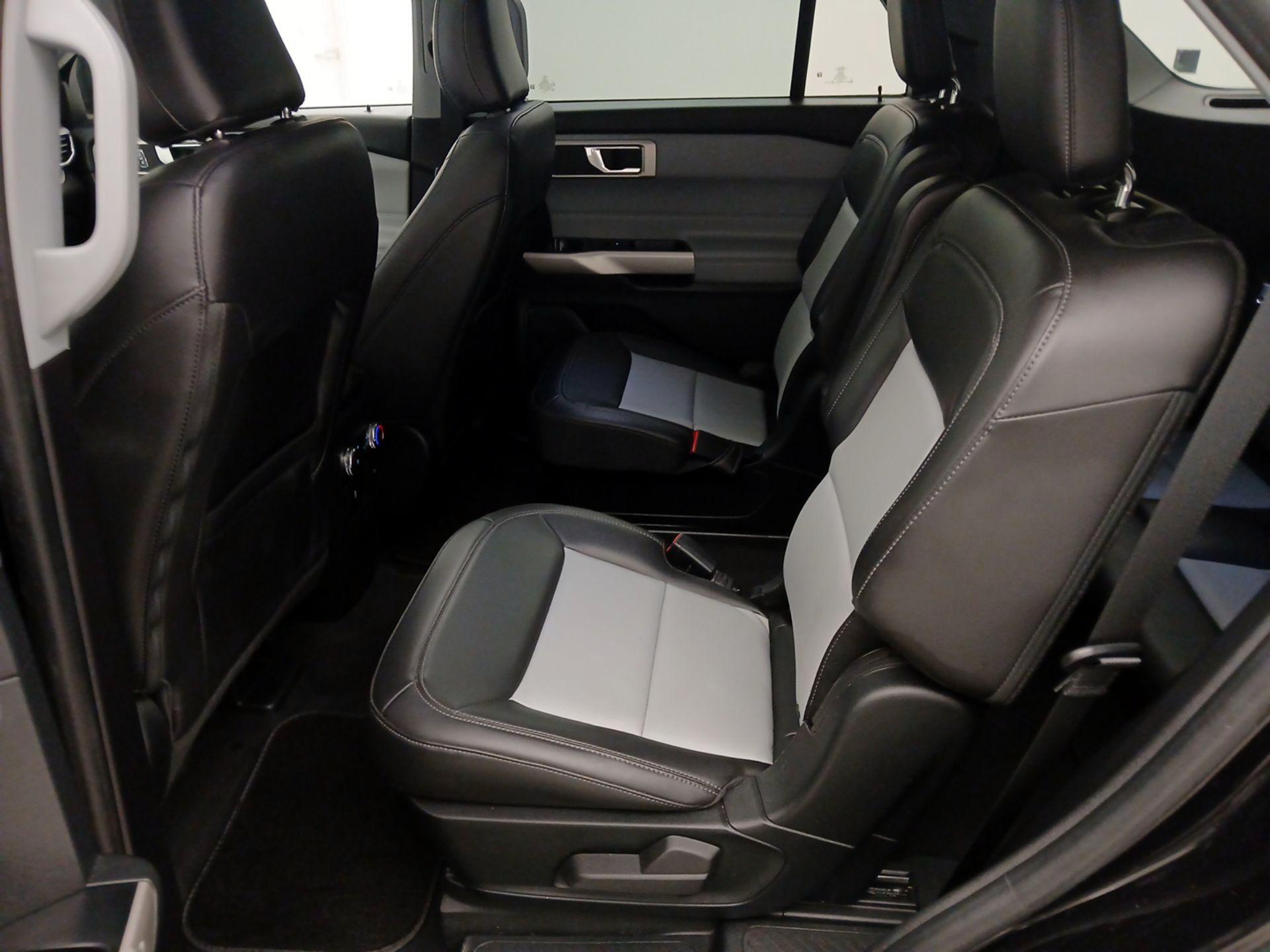 Thumbnail: 2022 Ford Explorer - 20