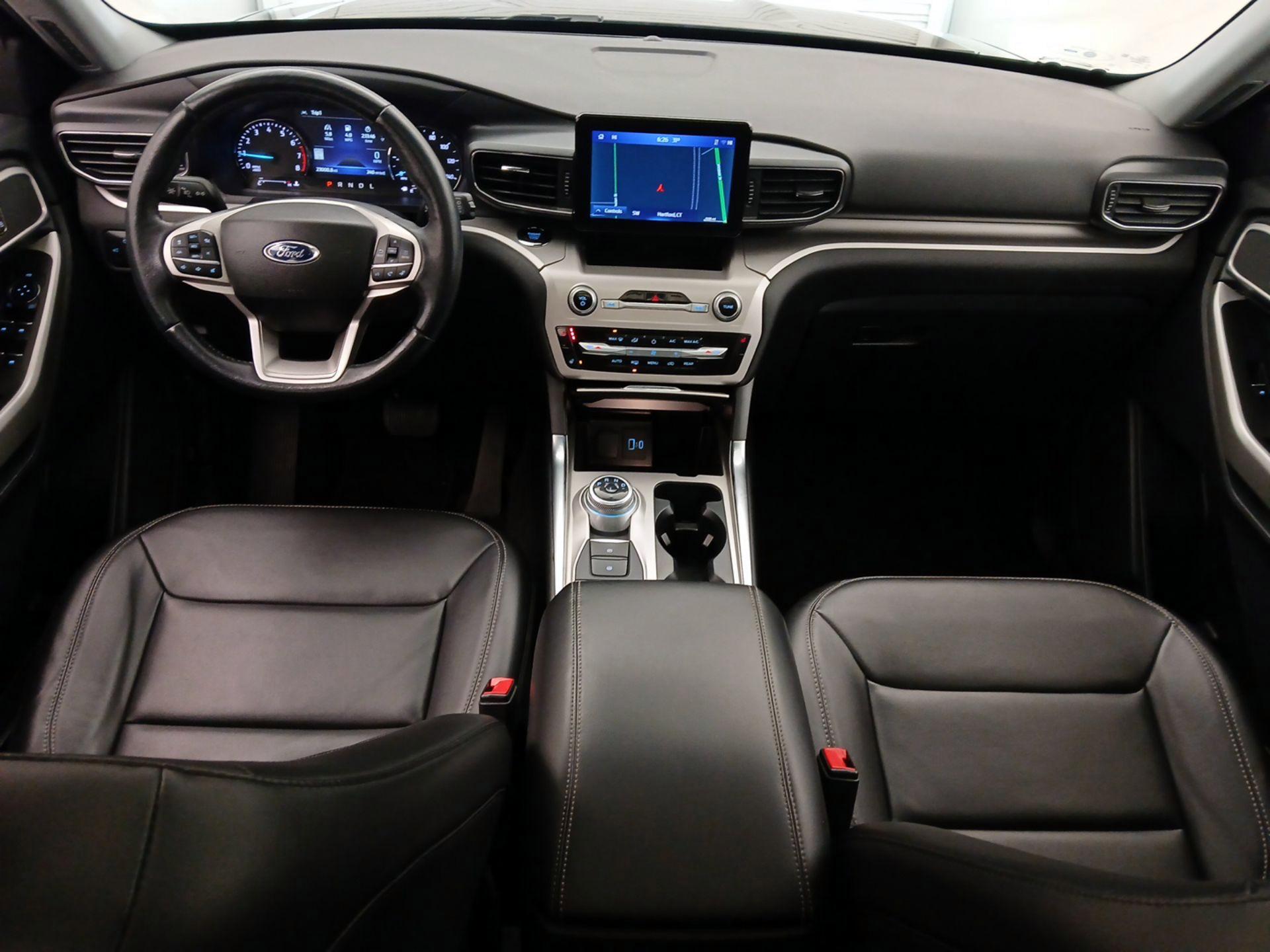 Thumbnail: 2022 Ford Explorer - 9