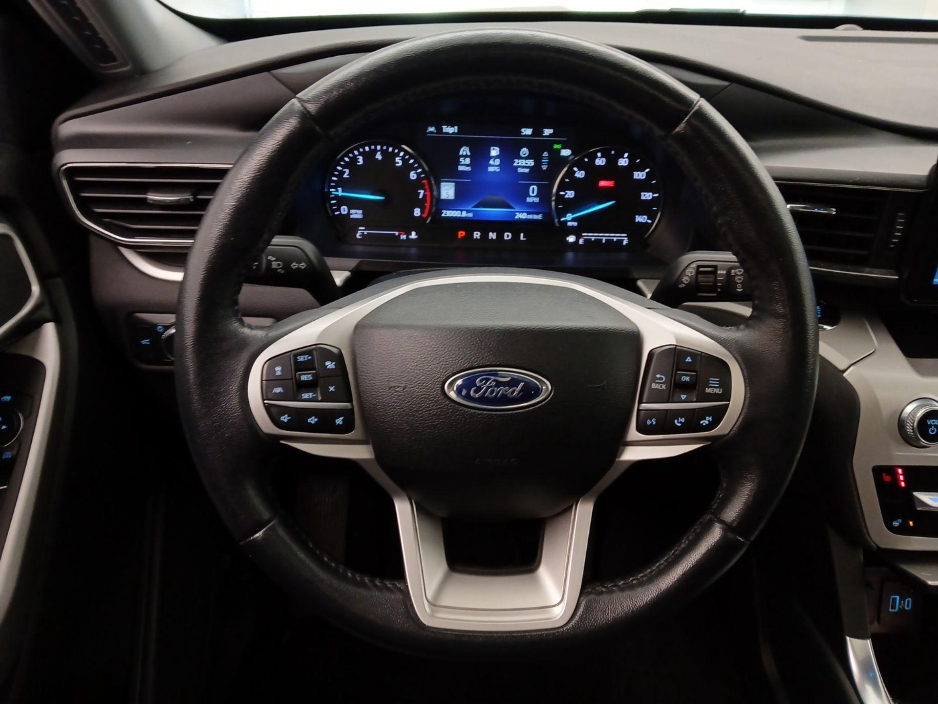 Thumbnail: 2022 Ford Explorer - 10