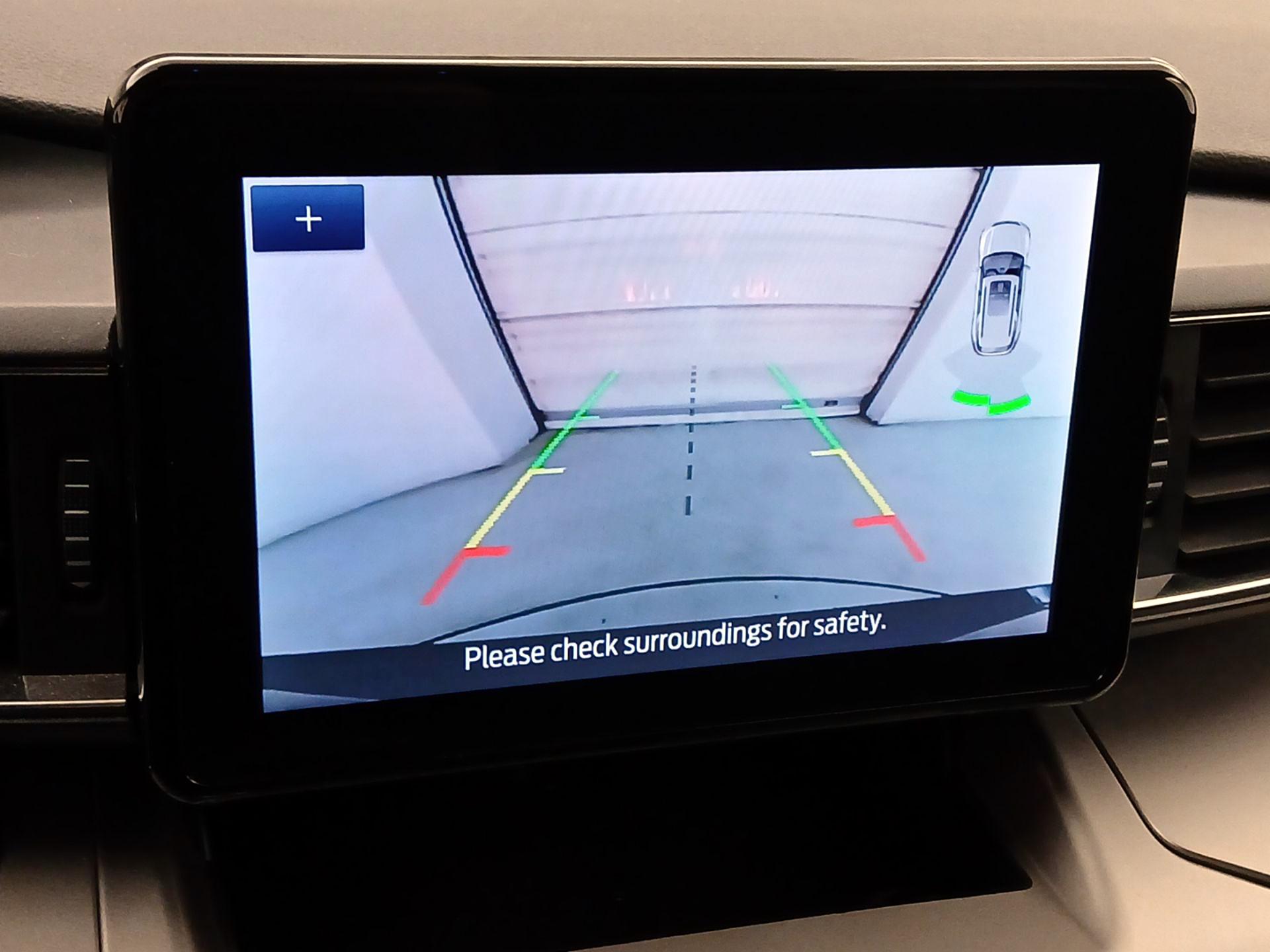 Thumbnail: 2022 Ford Explorer - 15