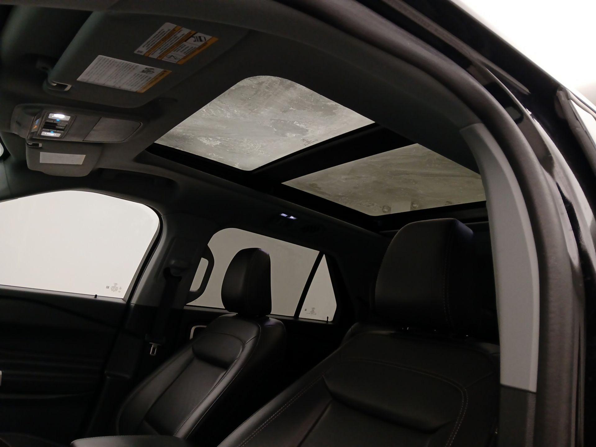 Thumbnail: 2022 Ford Explorer - 20