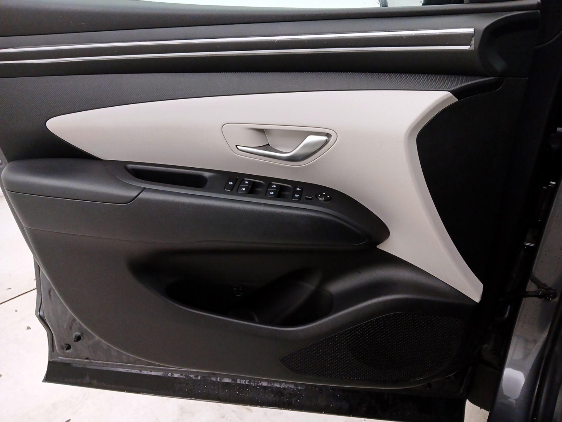 Thumbnail: 2023 Hyundai Tucson - 12