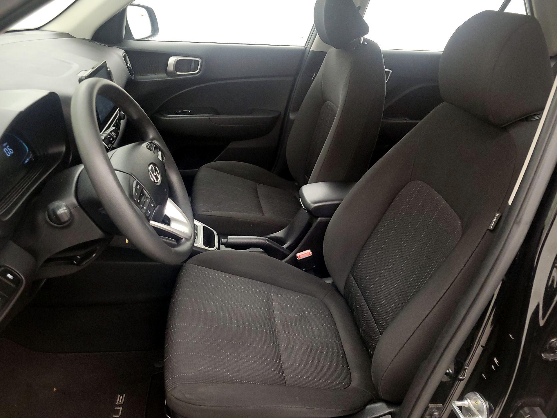 Thumbnail: 2023 Hyundai Venue - 11