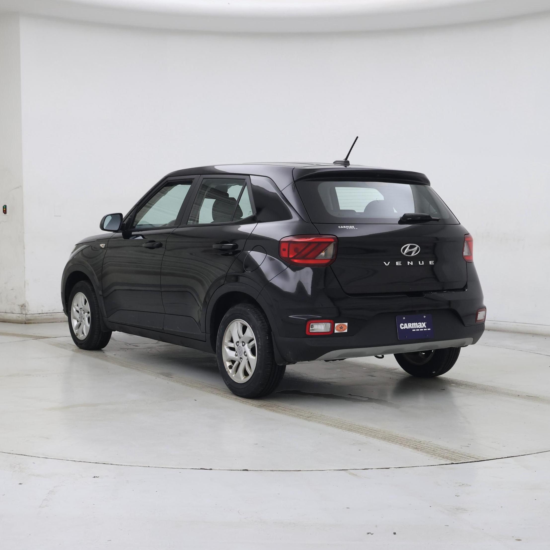 Thumbnail: 2023 Hyundai Venue - 2