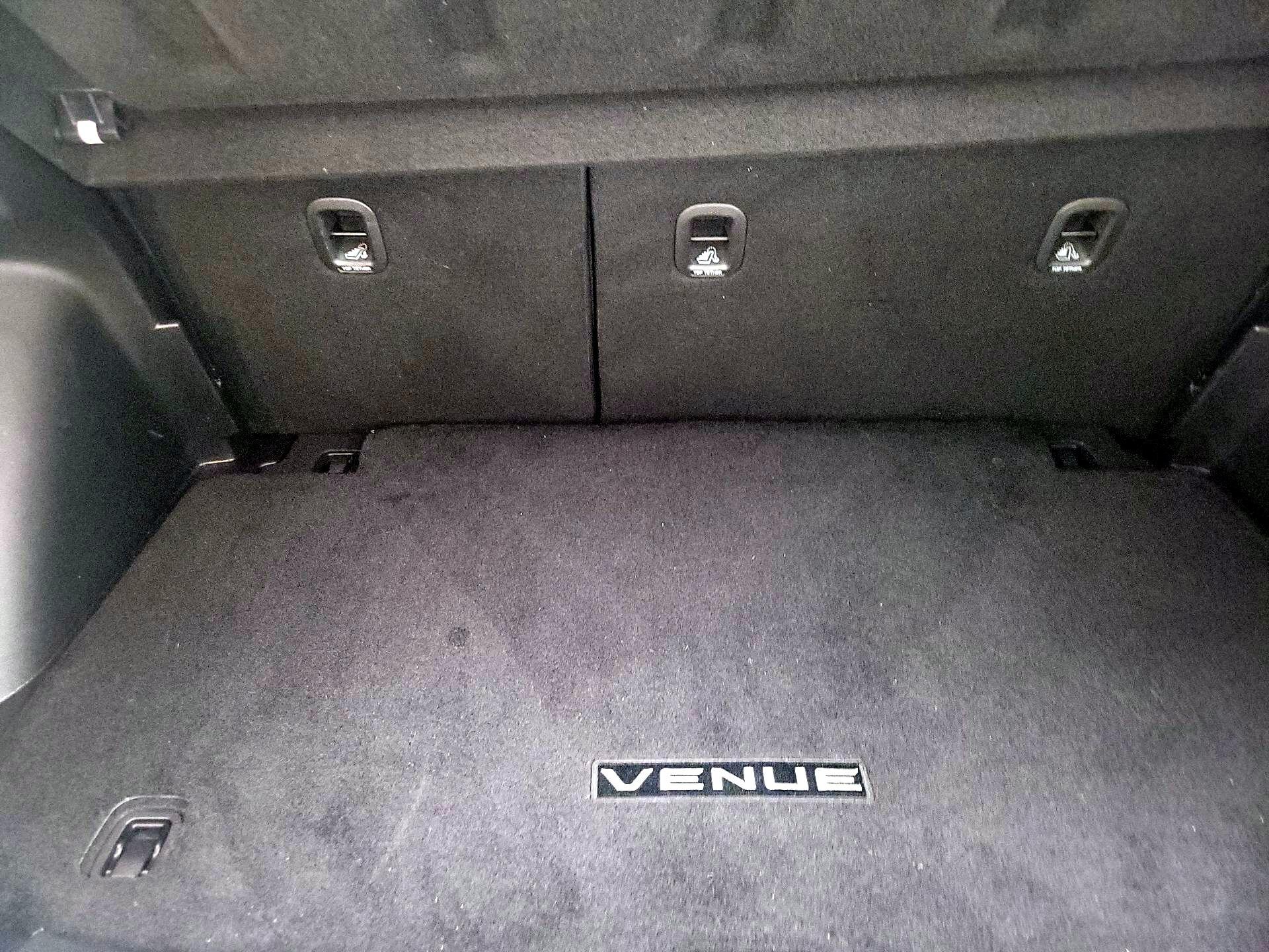 Thumbnail: 2023 Hyundai Venue - 20