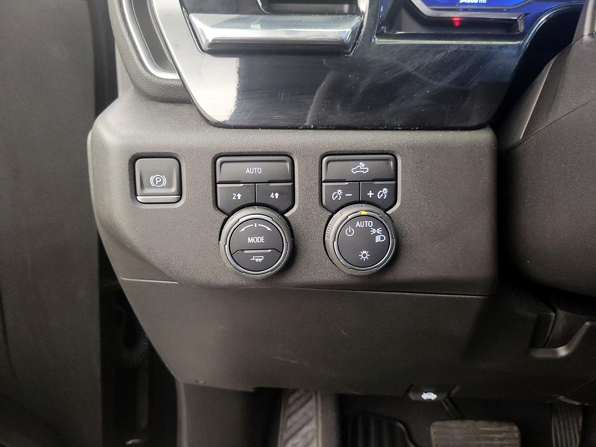 Thumbnail: 2023 Chevrolet Silverado 1500 - 13