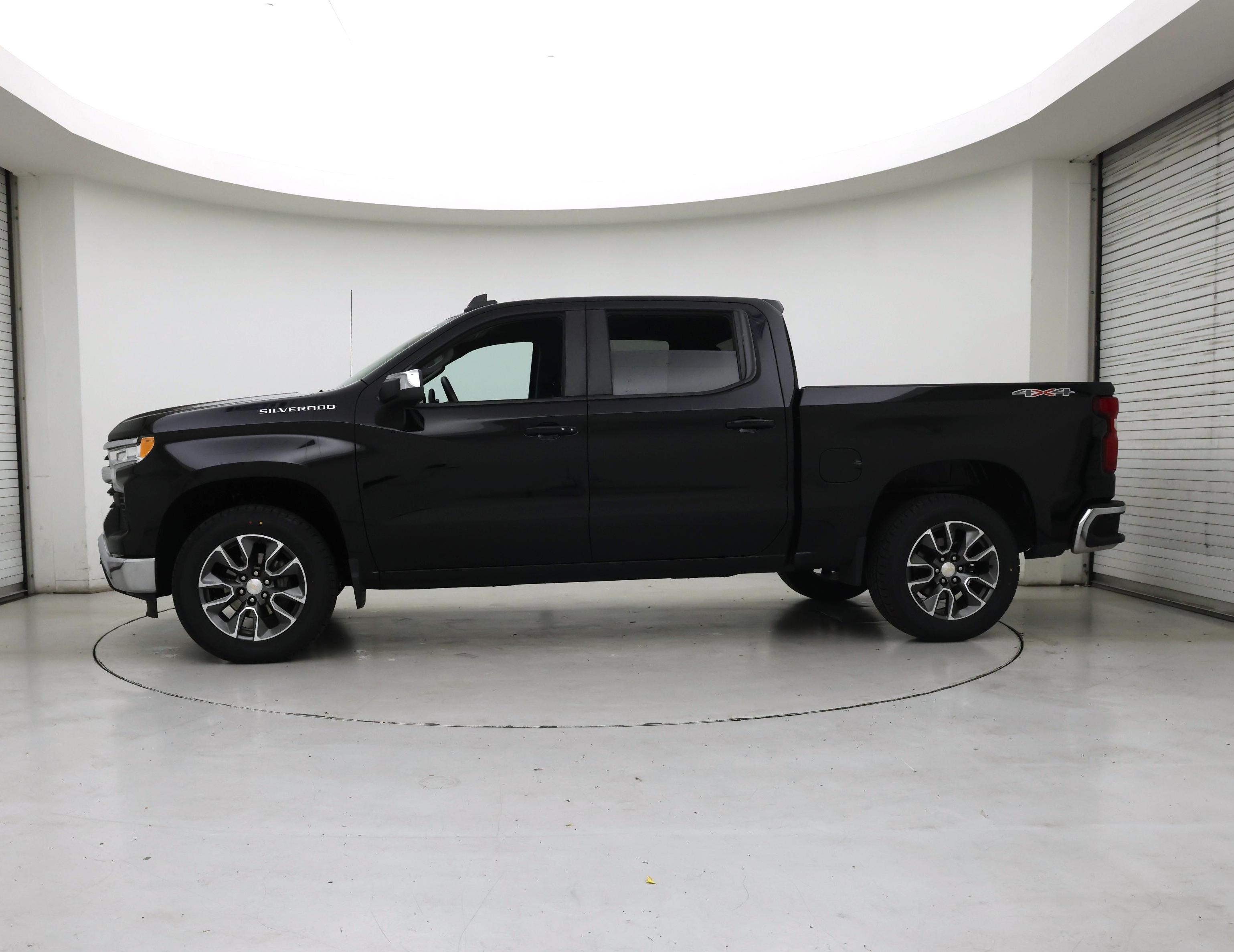 Thumbnail: 2023 Chevrolet Silverado 1500 - 3