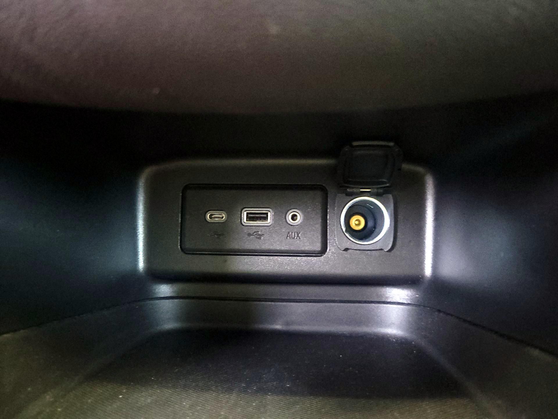 Thumbnail: 2022 Chevrolet Equinox - 18