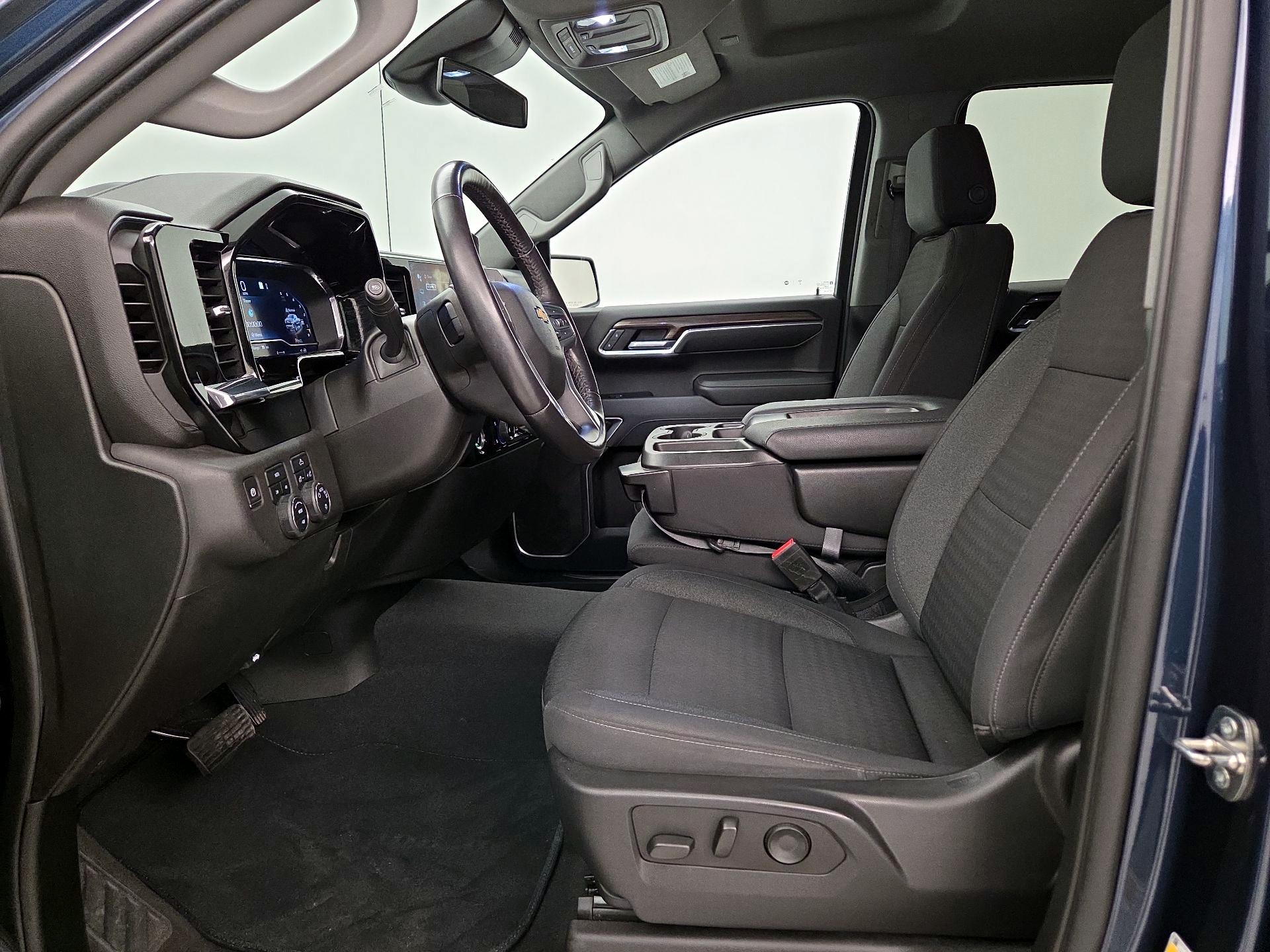 Thumbnail: 2022 Chevrolet Silverado 1500 - 11