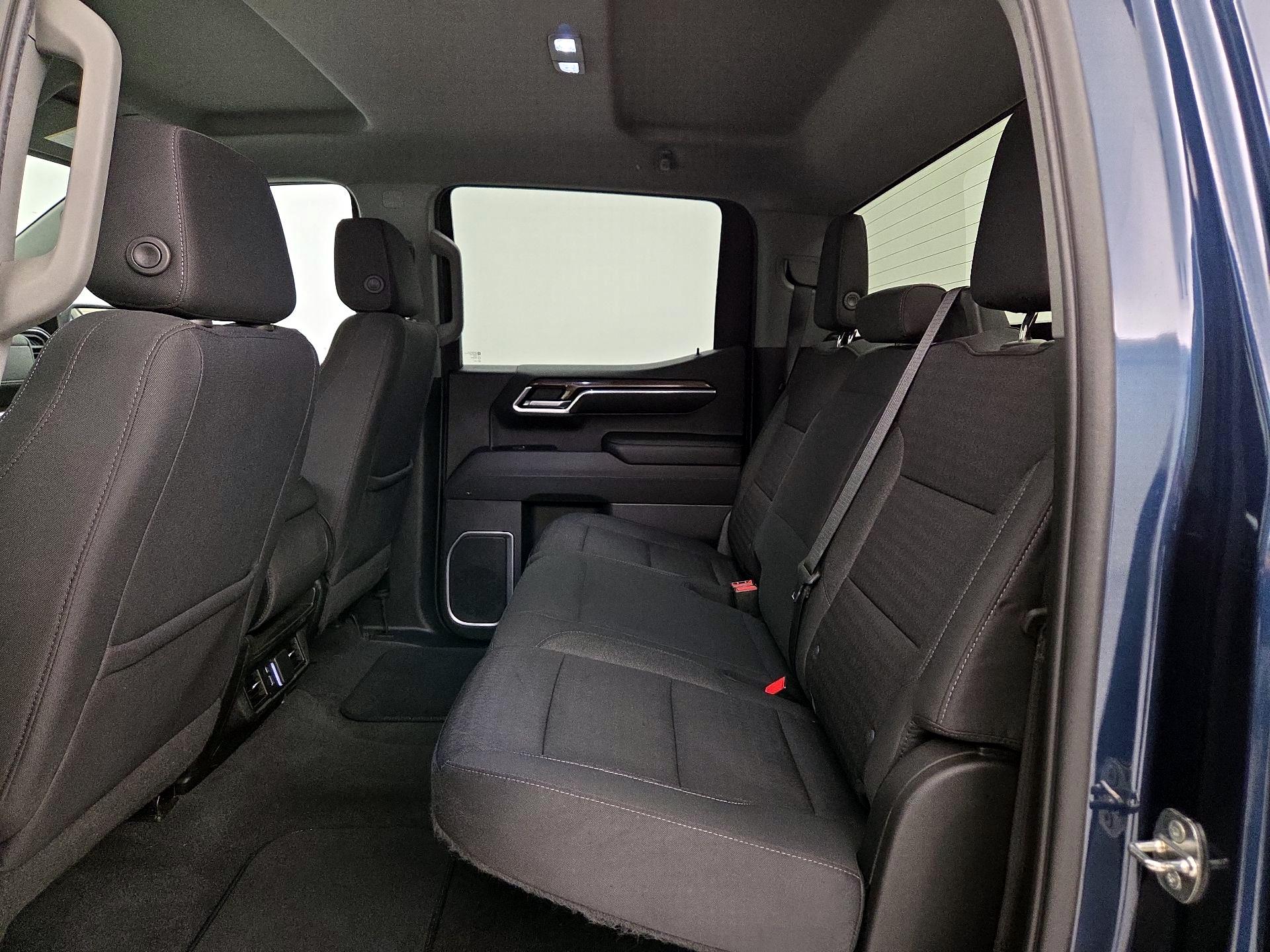 Thumbnail: 2022 Chevrolet Silverado 1500 - 19