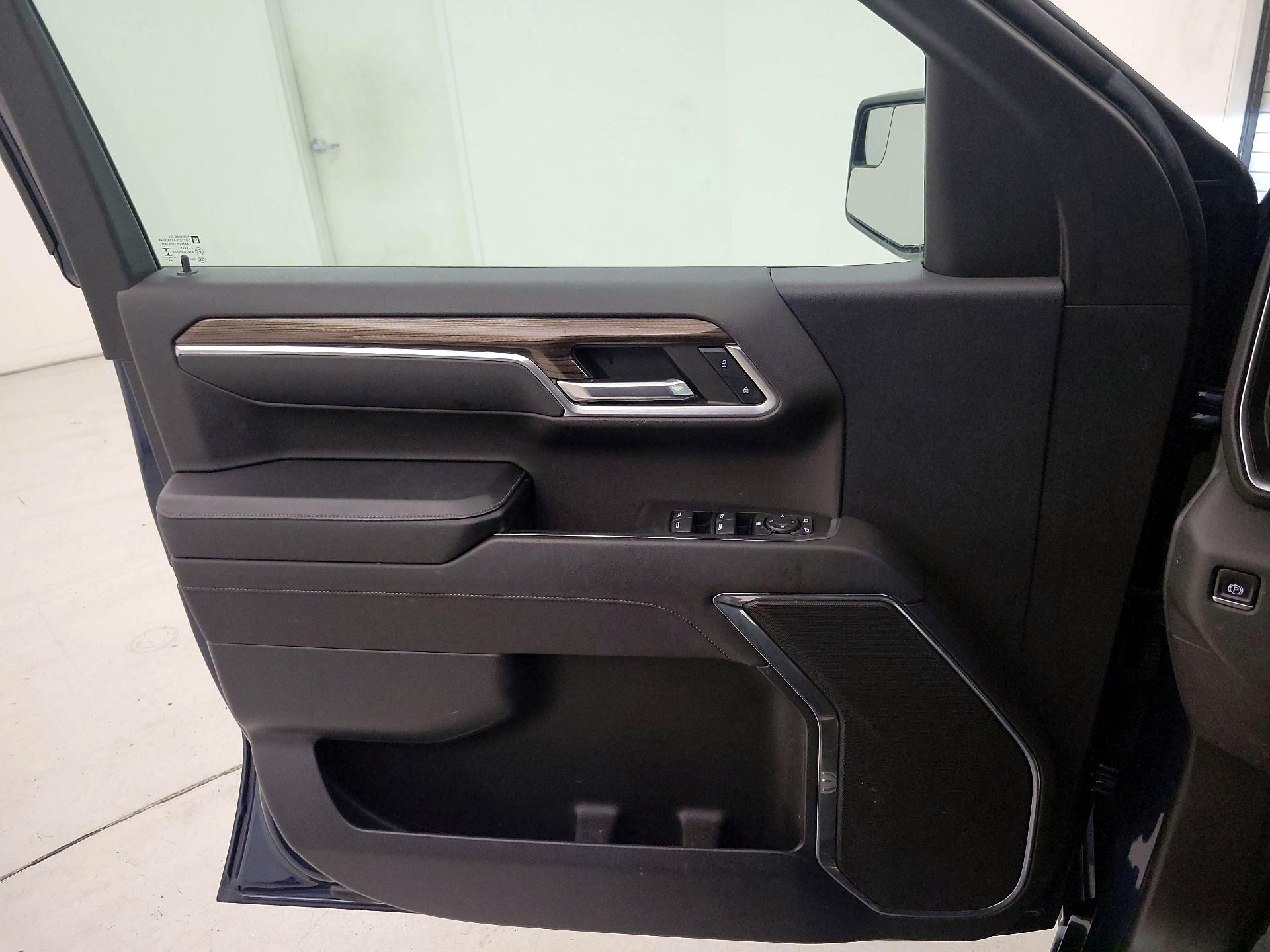 Thumbnail: 2022 Chevrolet Silverado 1500 - 12