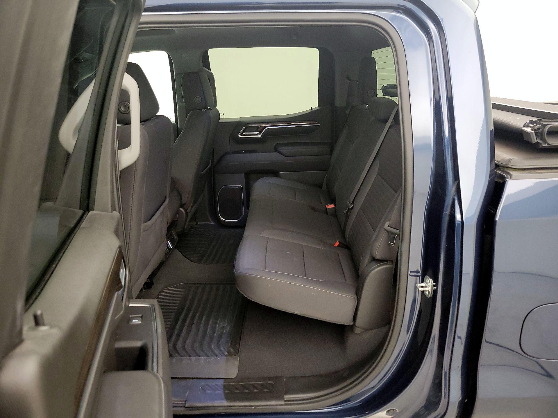 Thumbnail: 2022 Chevrolet Silverado 1500 - 19