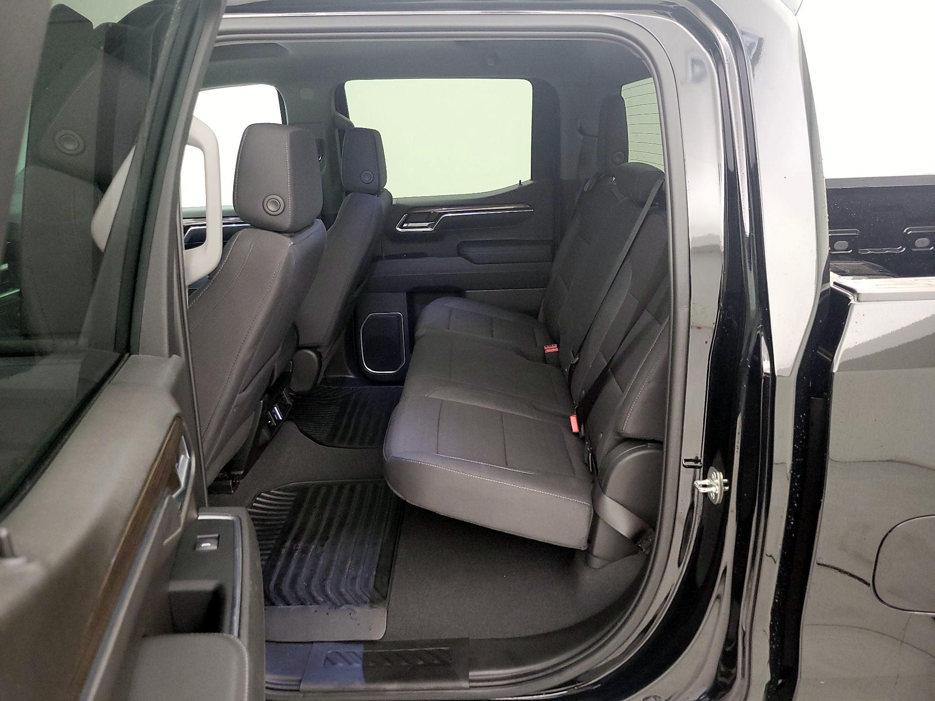 Thumbnail: 2023 Chevrolet Silverado 1500 - 19