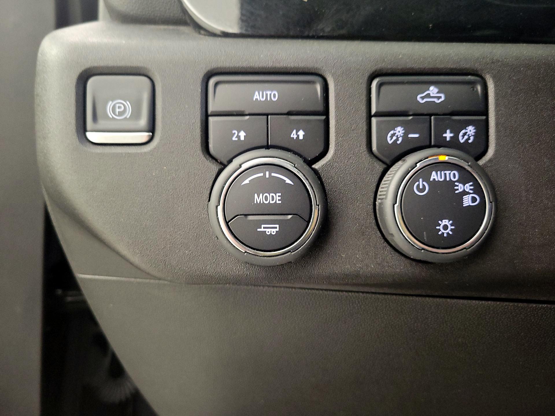 Thumbnail: 2022 Chevrolet Silverado 1500 - 13