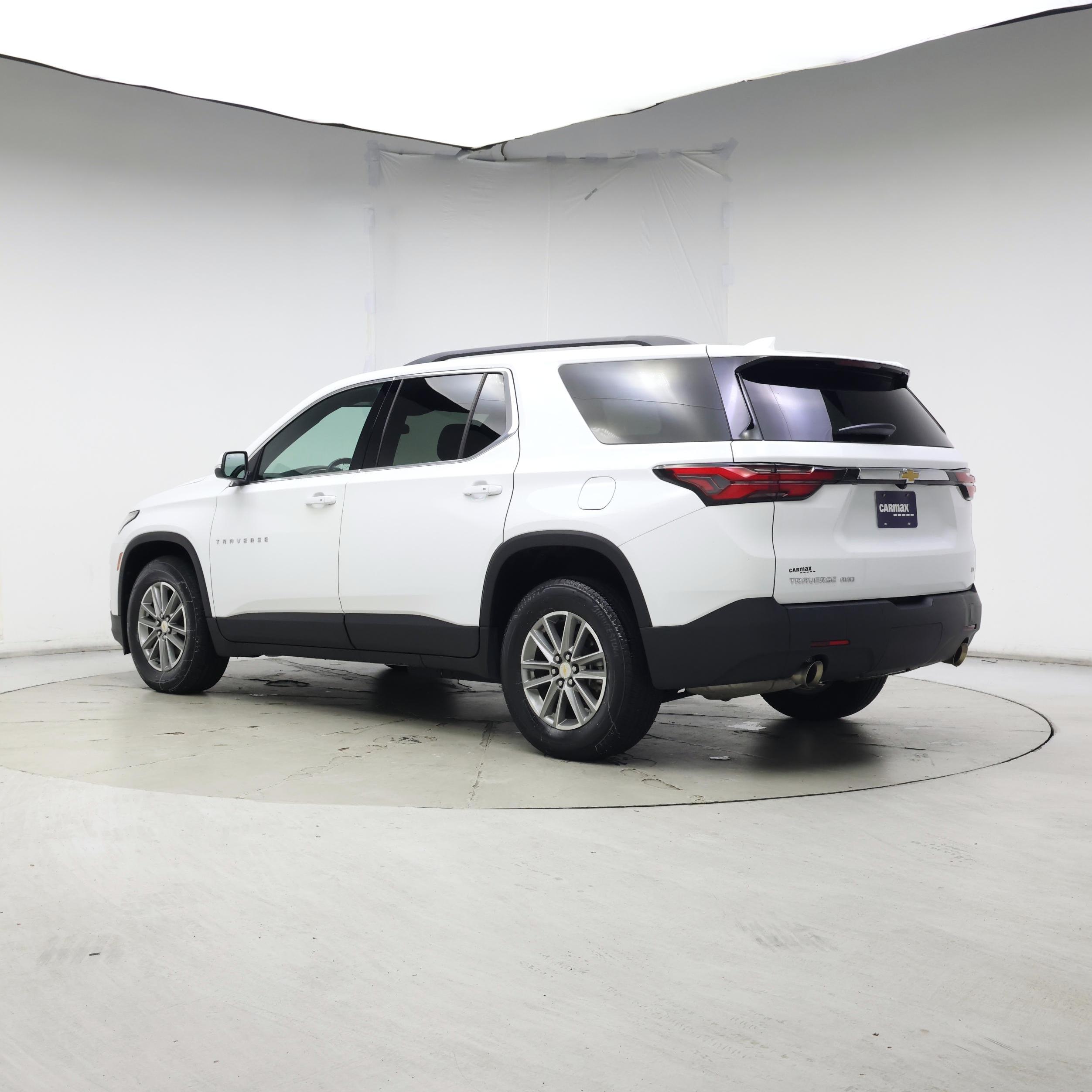 Thumbnail: 2023 Chevrolet Traverse - 2