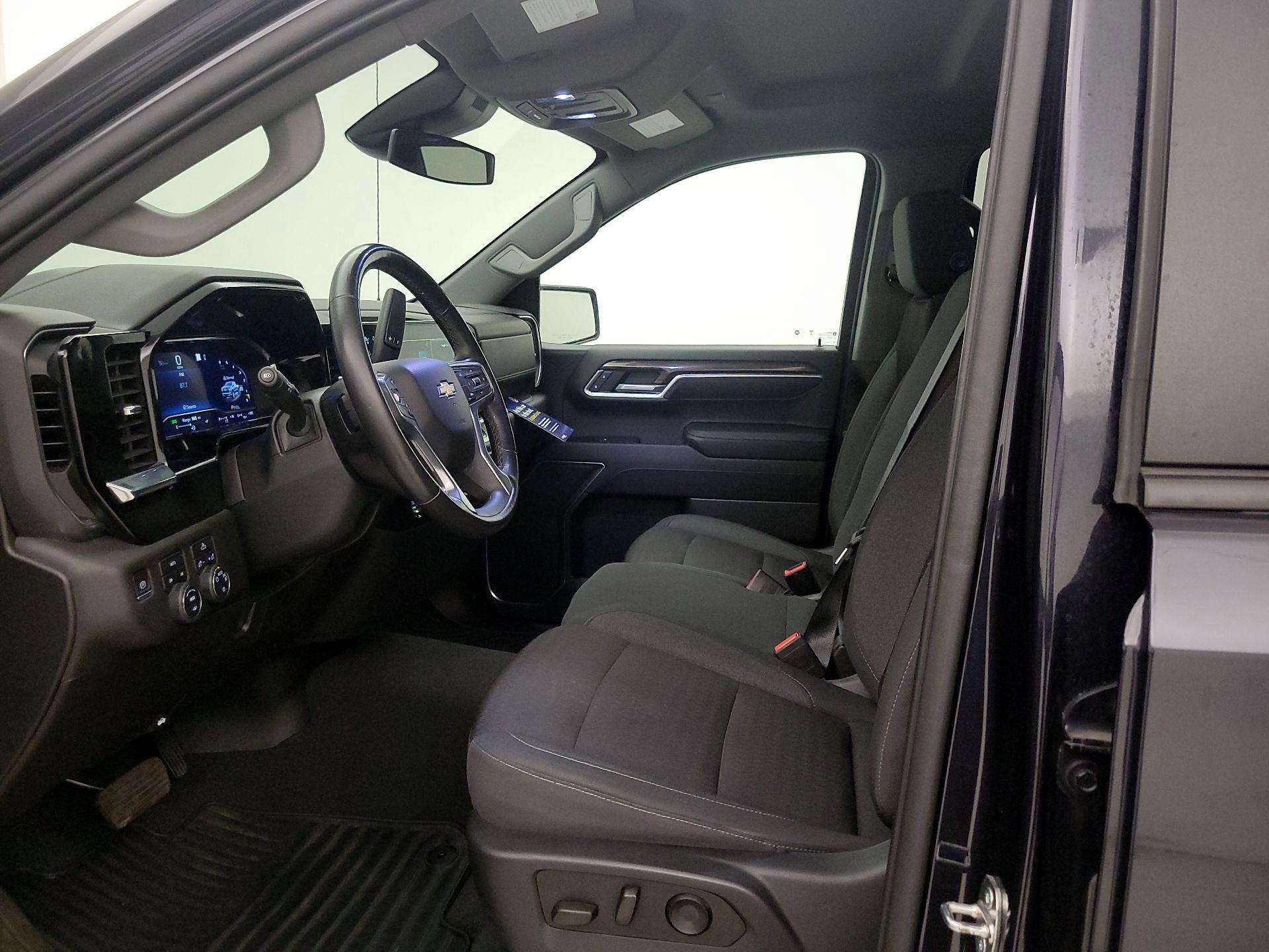 Thumbnail: 2022 Chevrolet Silverado 1500 - 11