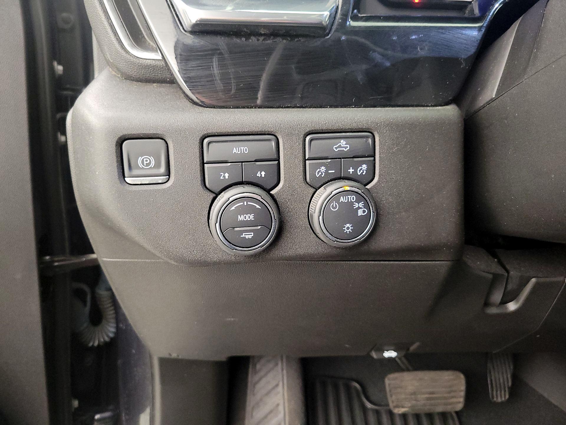 Thumbnail: 2022 Chevrolet Silverado 1500 - 13