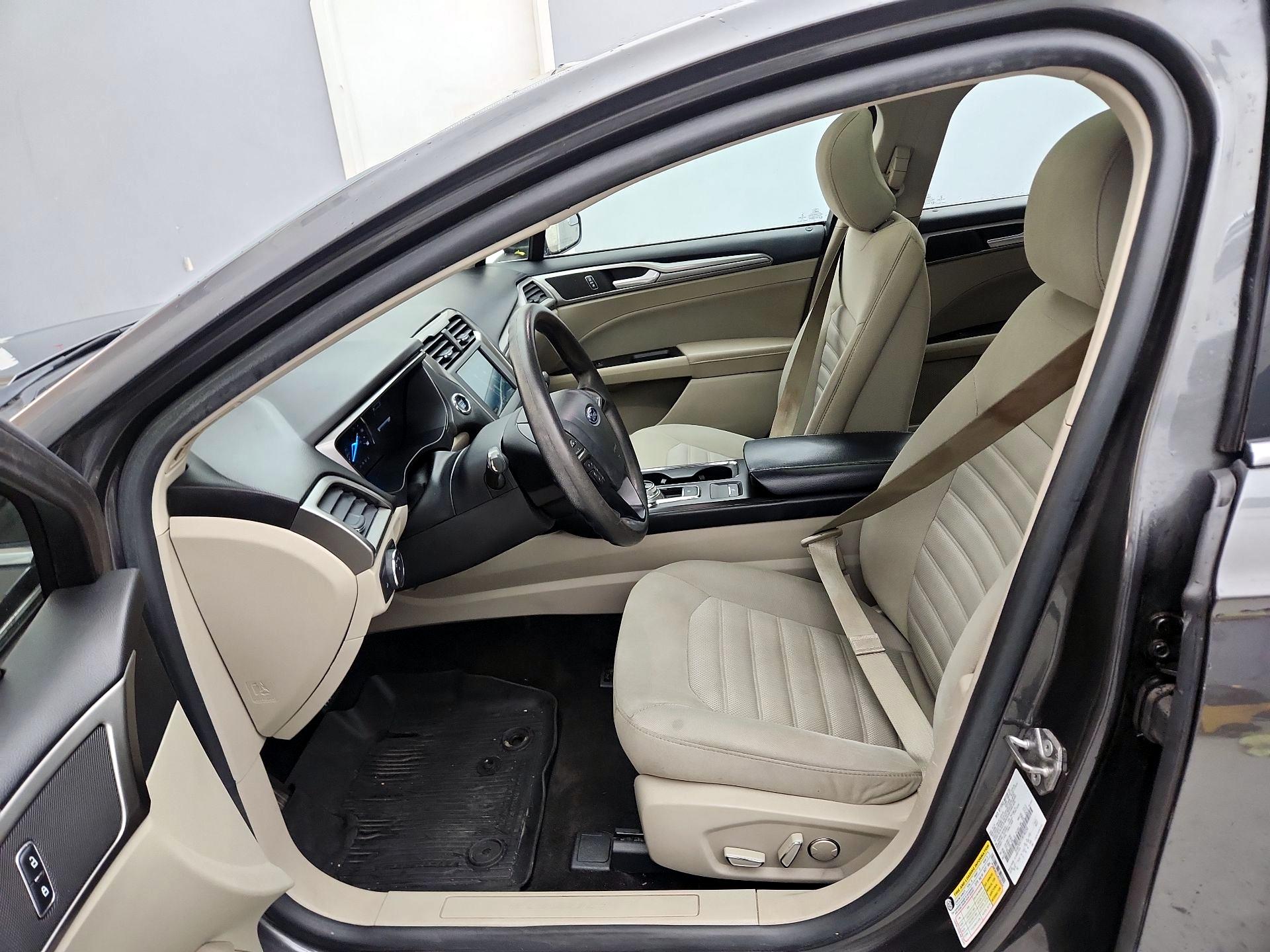 Thumbnail: 2018 Ford Fusion - 11