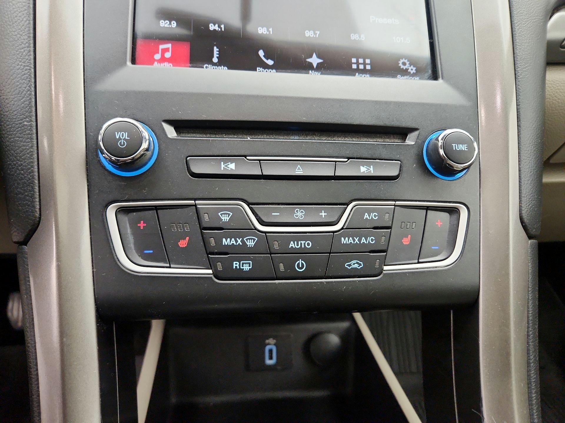 Thumbnail: 2018 Ford Fusion - 17