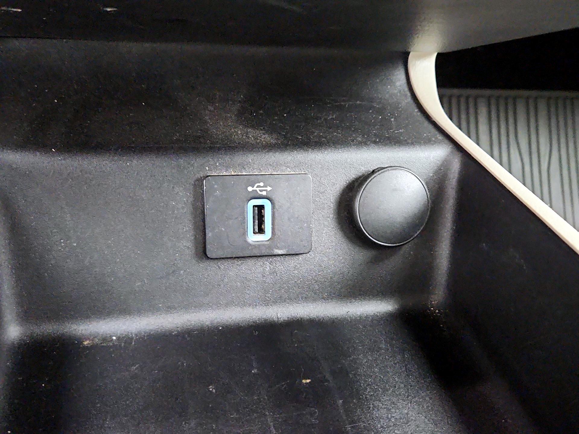 Thumbnail: 2018 Ford Fusion - 19