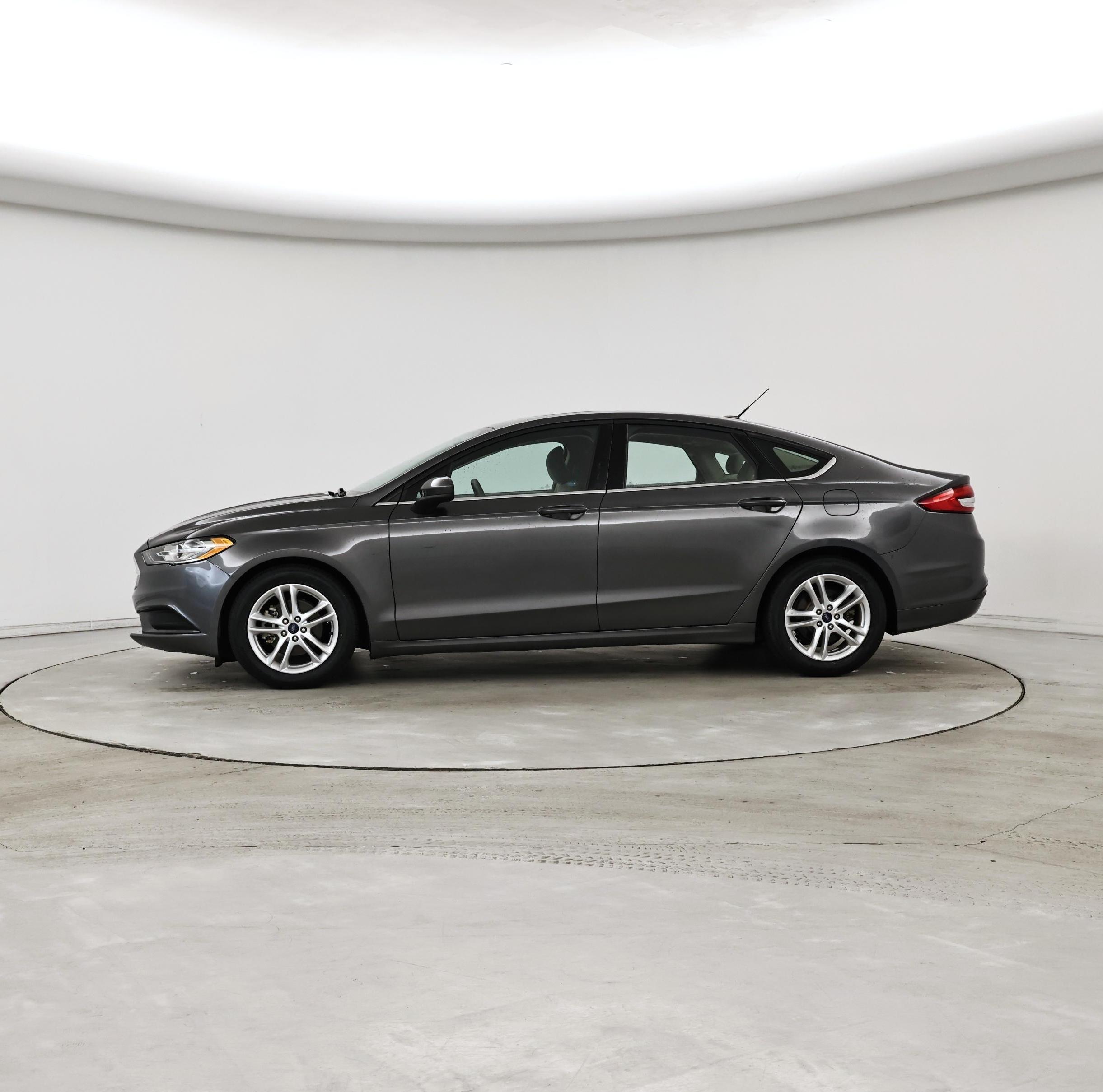 Thumbnail: 2018 Ford Fusion - 3