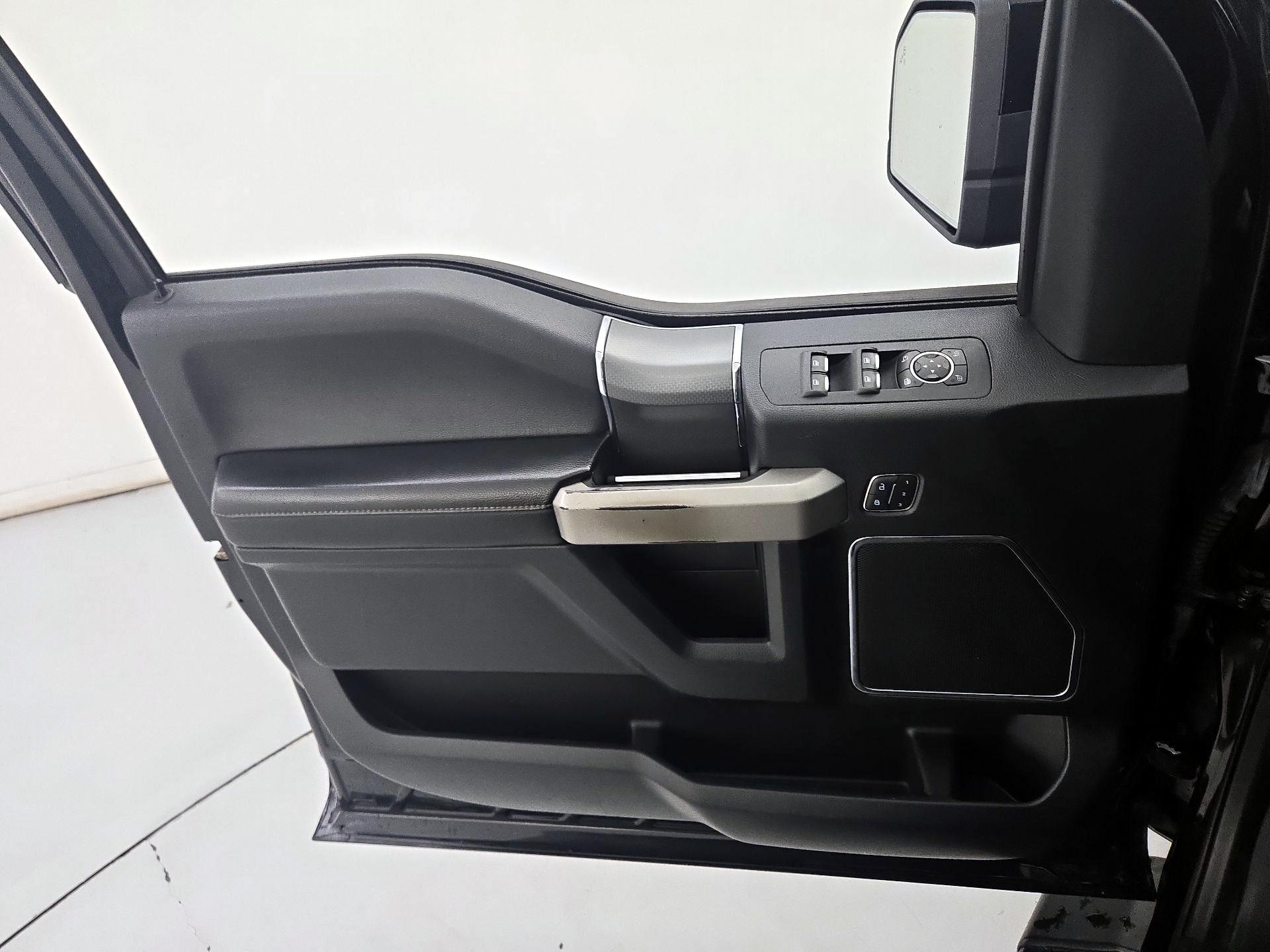 Thumbnail: 2016 Ford F-150 - 12