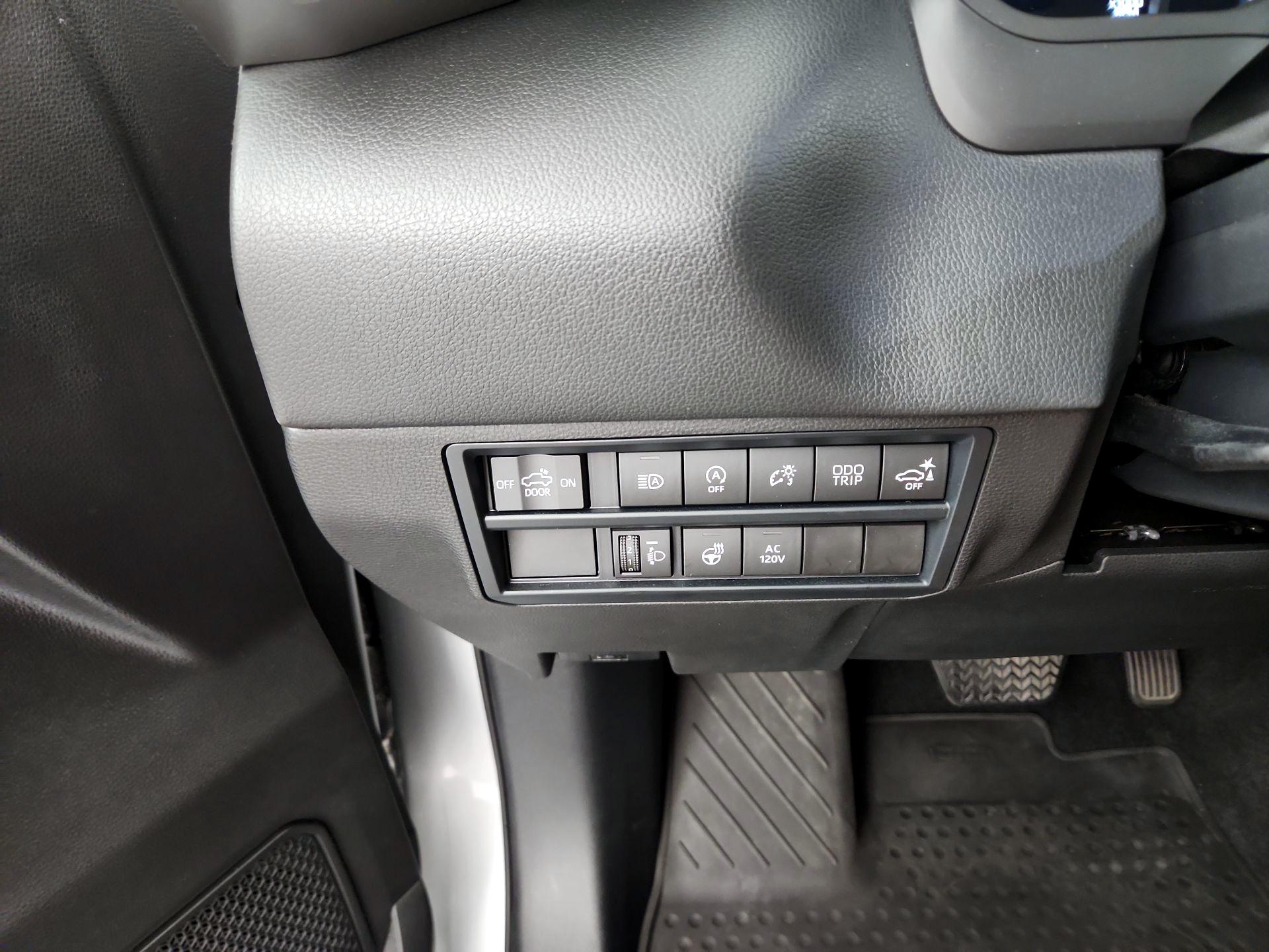 Thumbnail: 2023 Toyota Tundra - 13