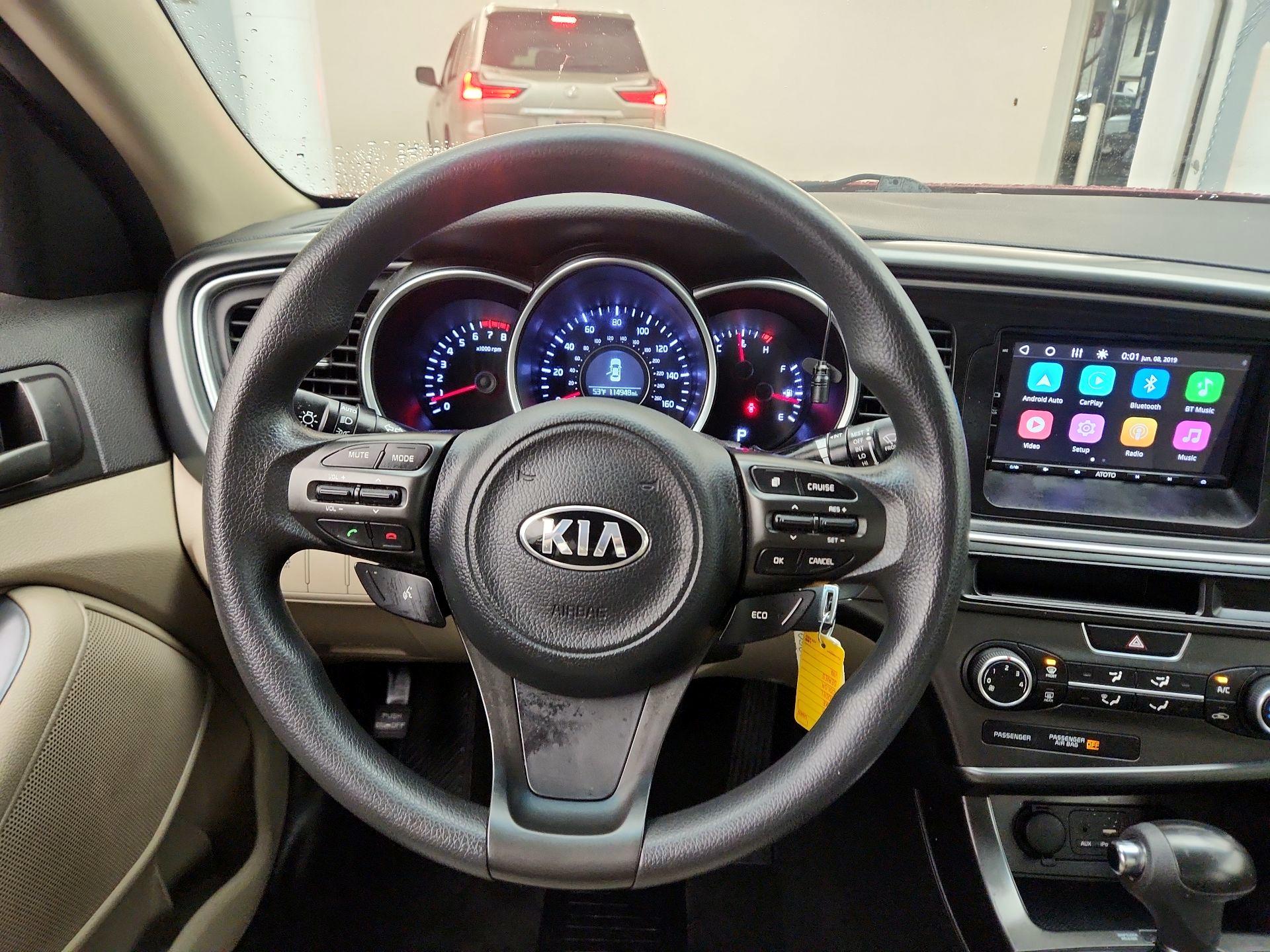 Thumbnail: 2015 Kia Optima - 10