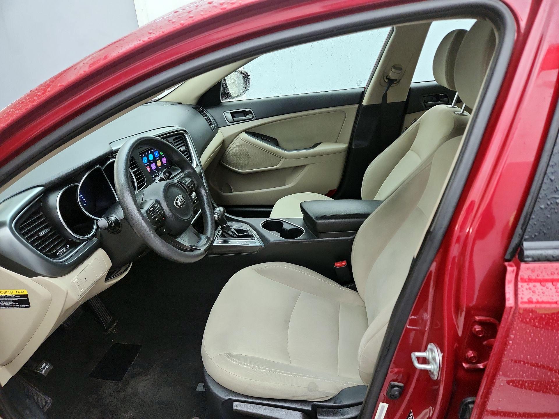 Thumbnail: 2015 Kia Optima - 11