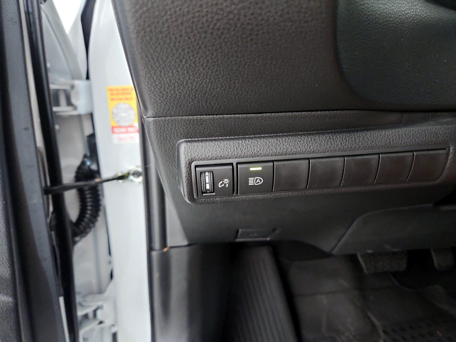 Thumbnail: 2025 Toyota Corolla - 13