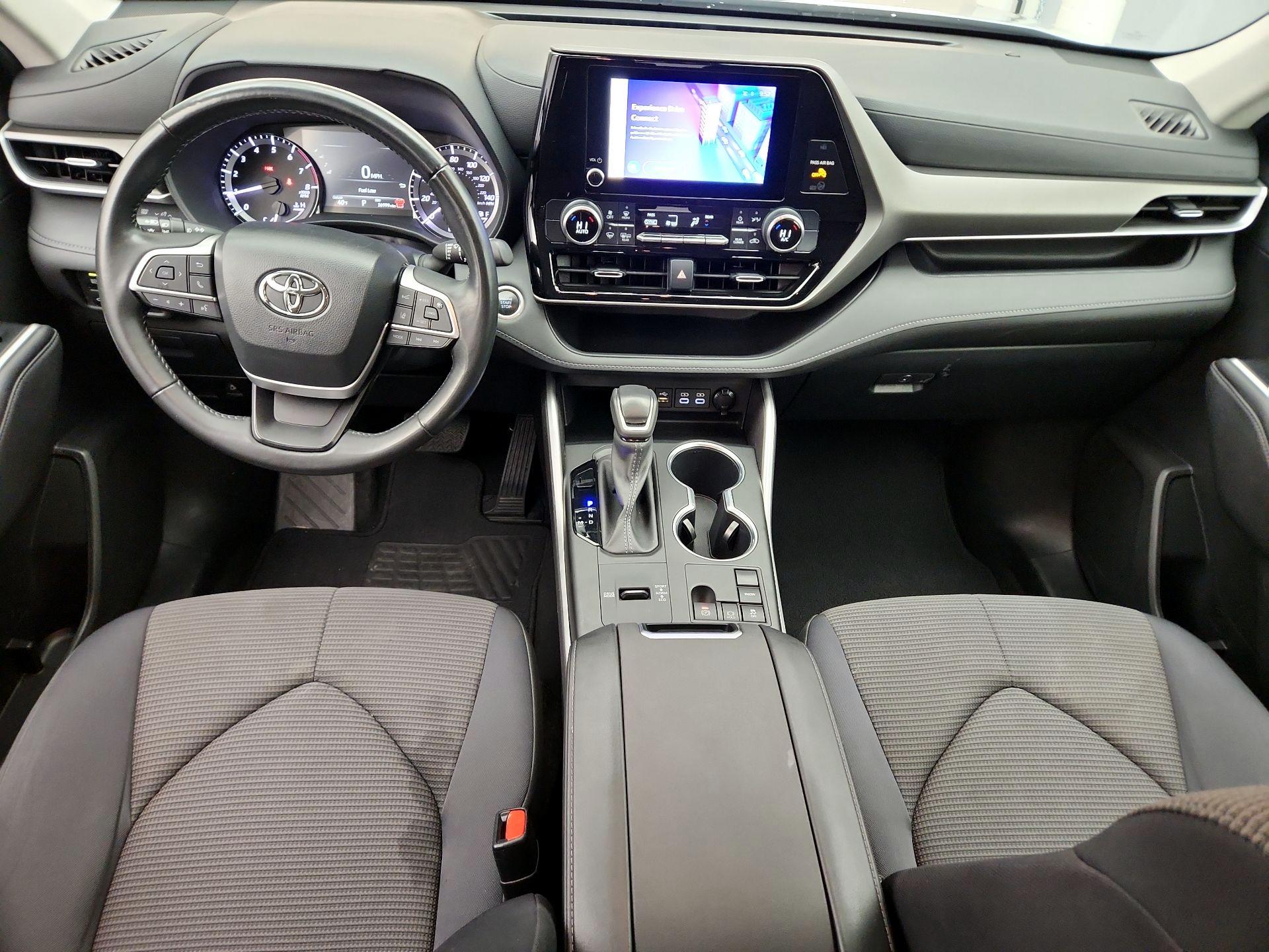 Thumbnail: 2024 Toyota Highlander - 9