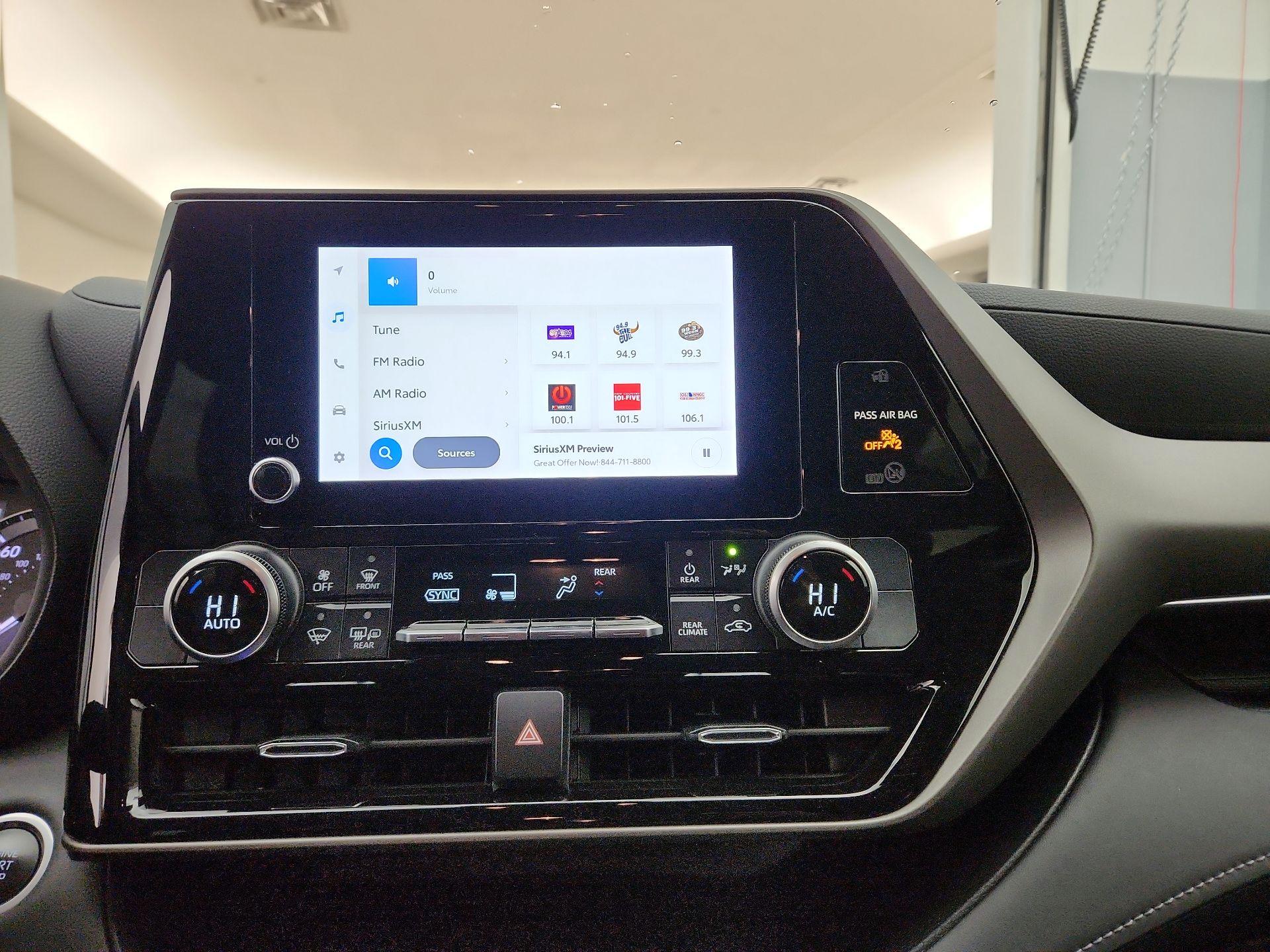 Thumbnail: 2024 Toyota Highlander - 15