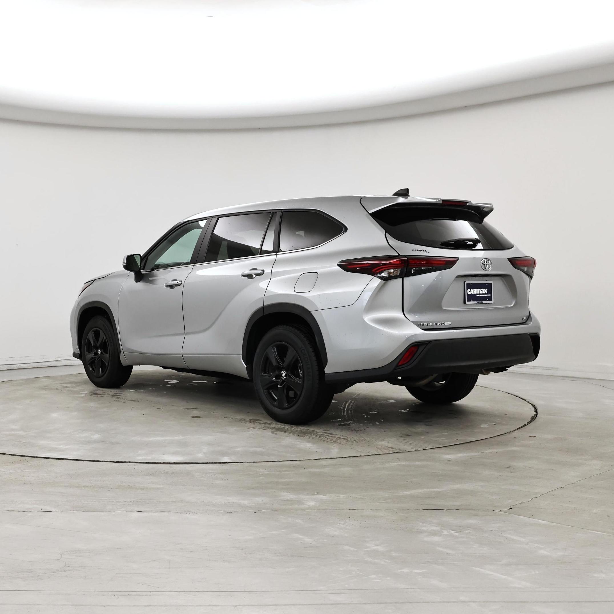 Thumbnail: 2024 Toyota Highlander - 2