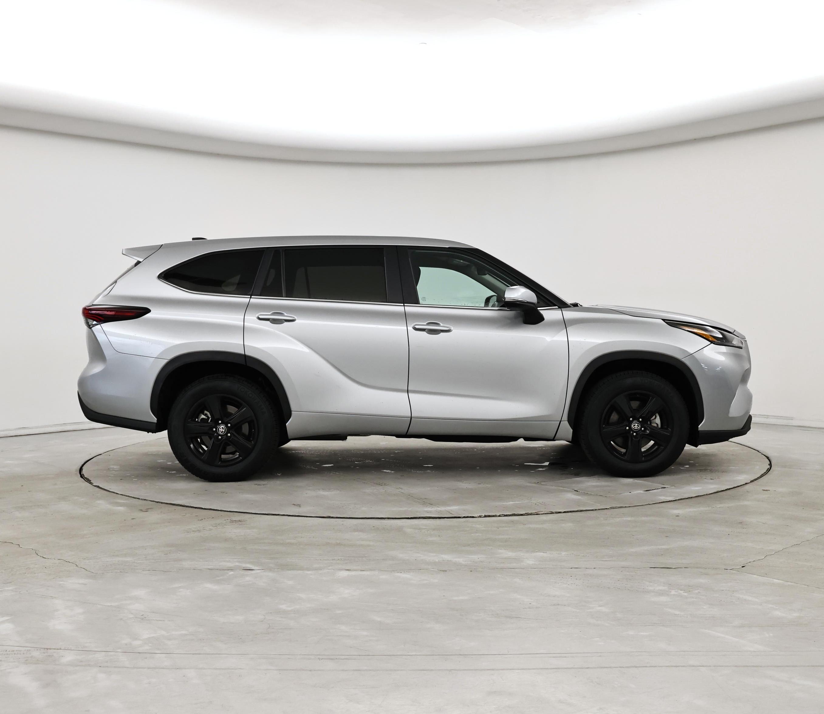 Thumbnail: 2024 Toyota Highlander - 7