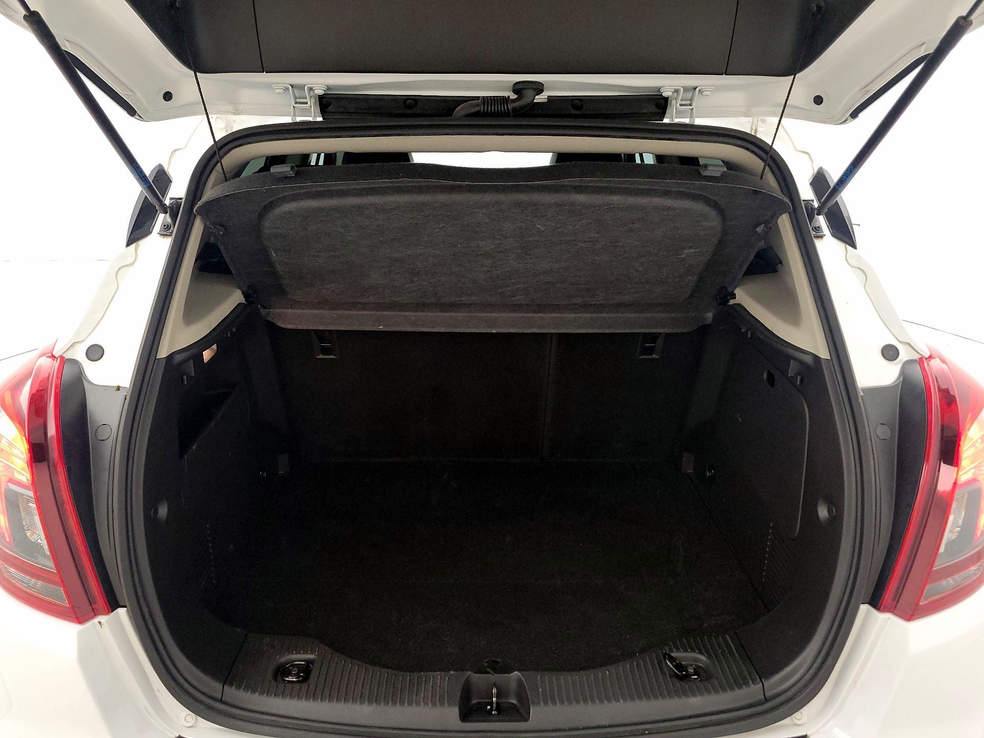 Thumbnail: 2022 Buick Encore - 20