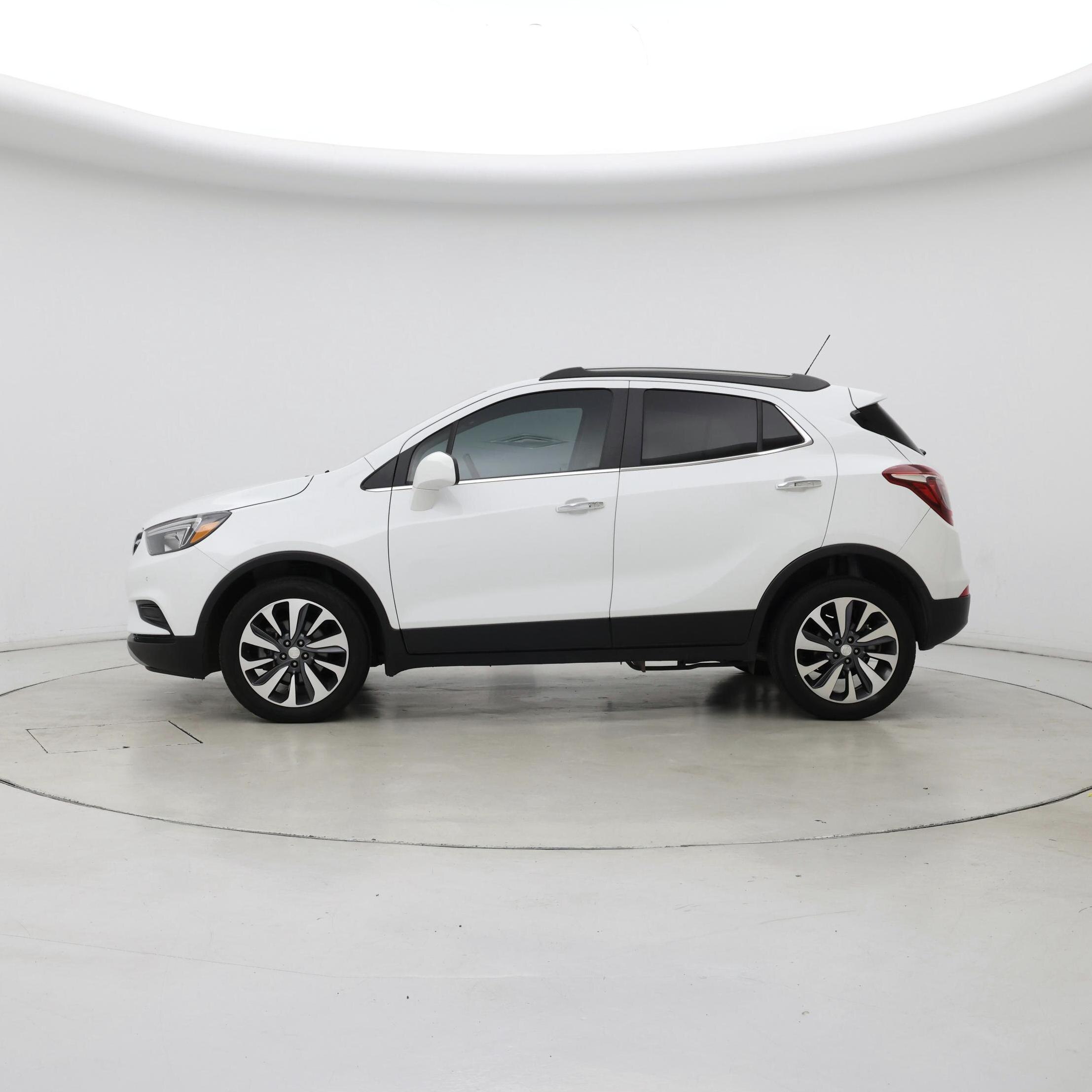 Thumbnail: 2022 Buick Encore - 3