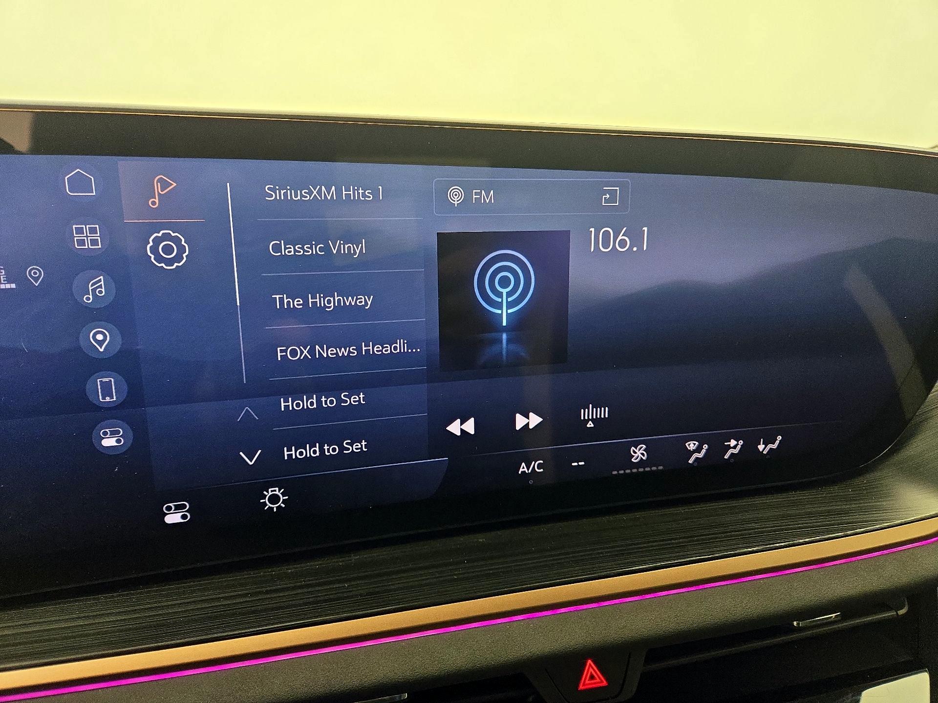 Thumbnail: 2025 Buick Envision - 15