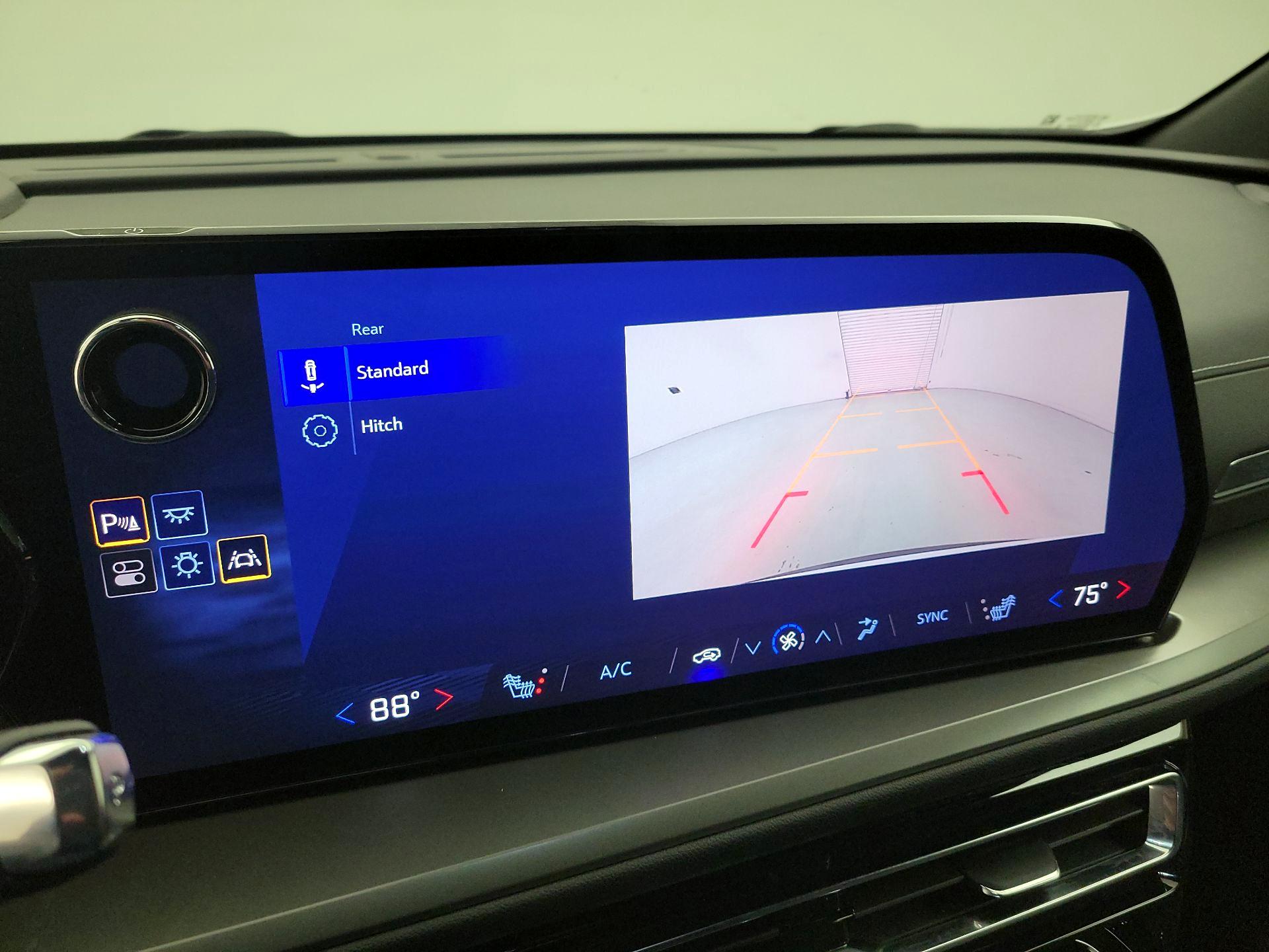 Thumbnail: 2025 Chevrolet Traverse - 15