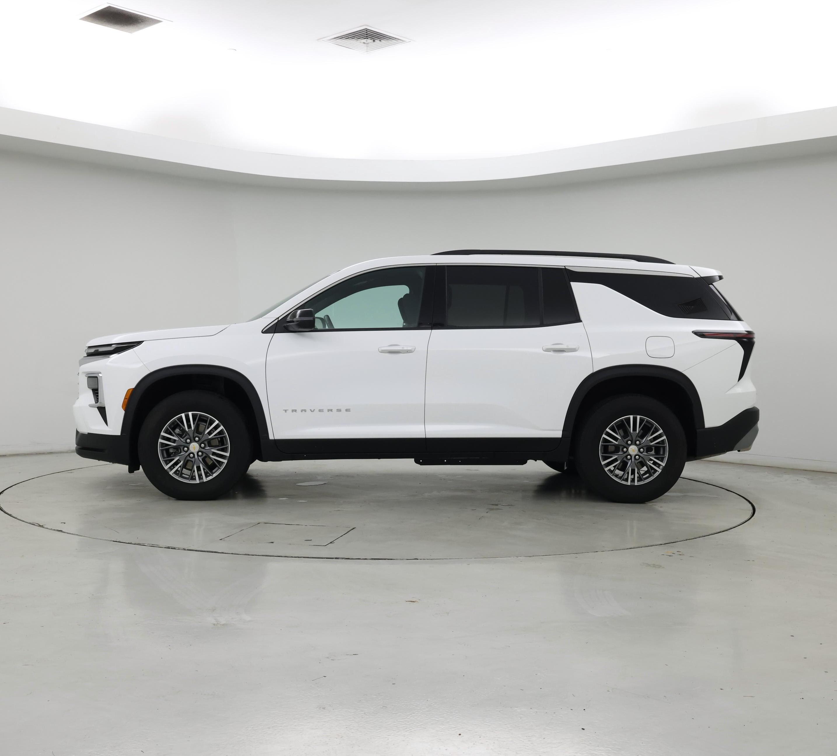 Thumbnail: 2025 Chevrolet Traverse - 3